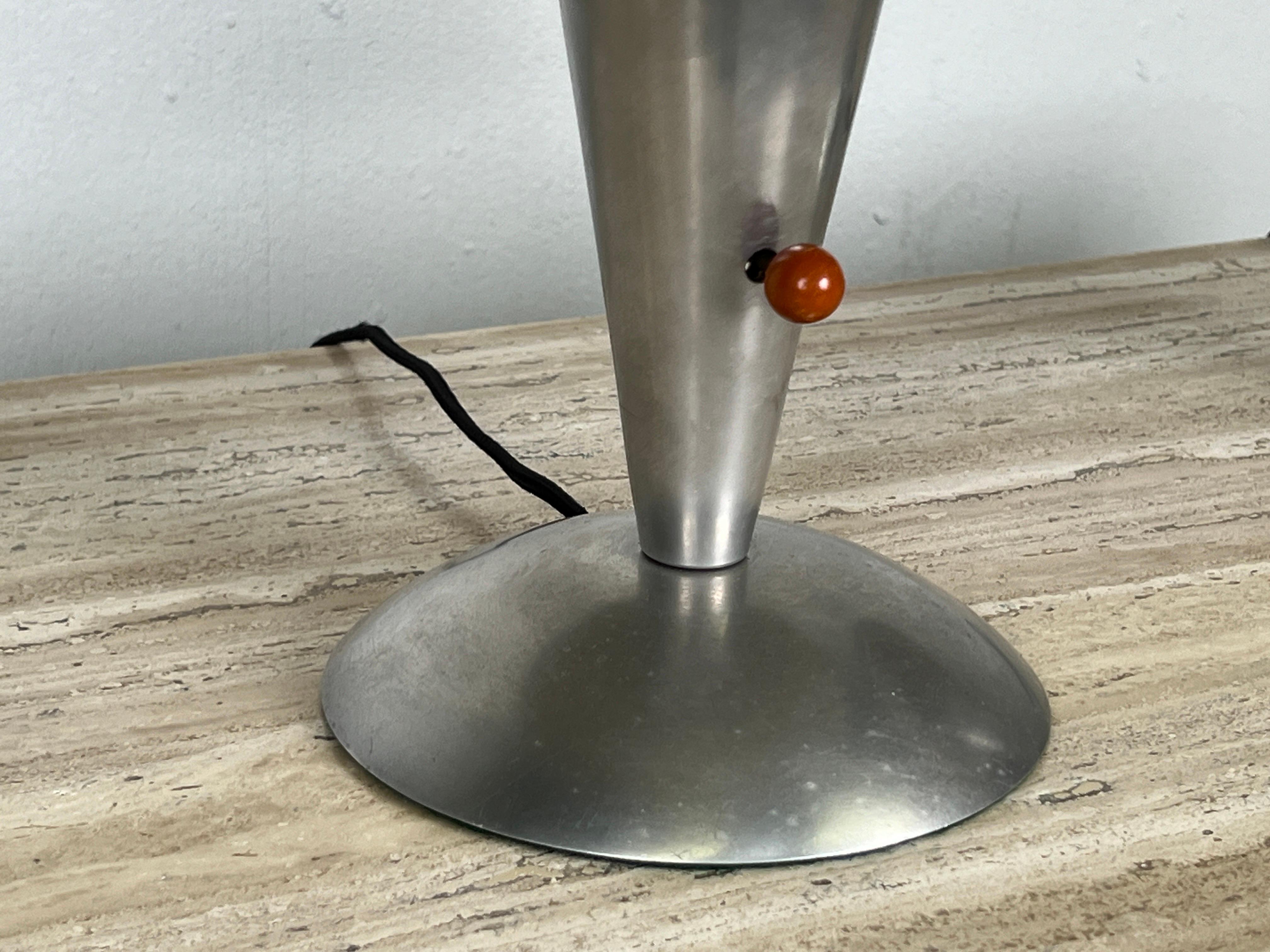Paar AF 4 Tischlampen von Walter von Nessen im Angebot 3