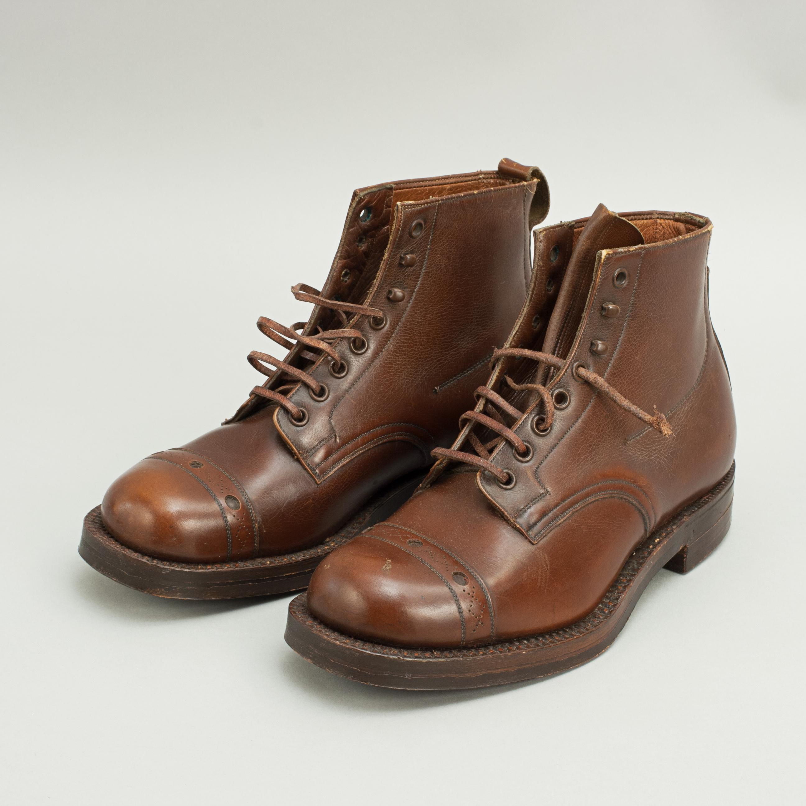 Pair of African Field Boots 'the Road King' in Tan Leather For Sale 4