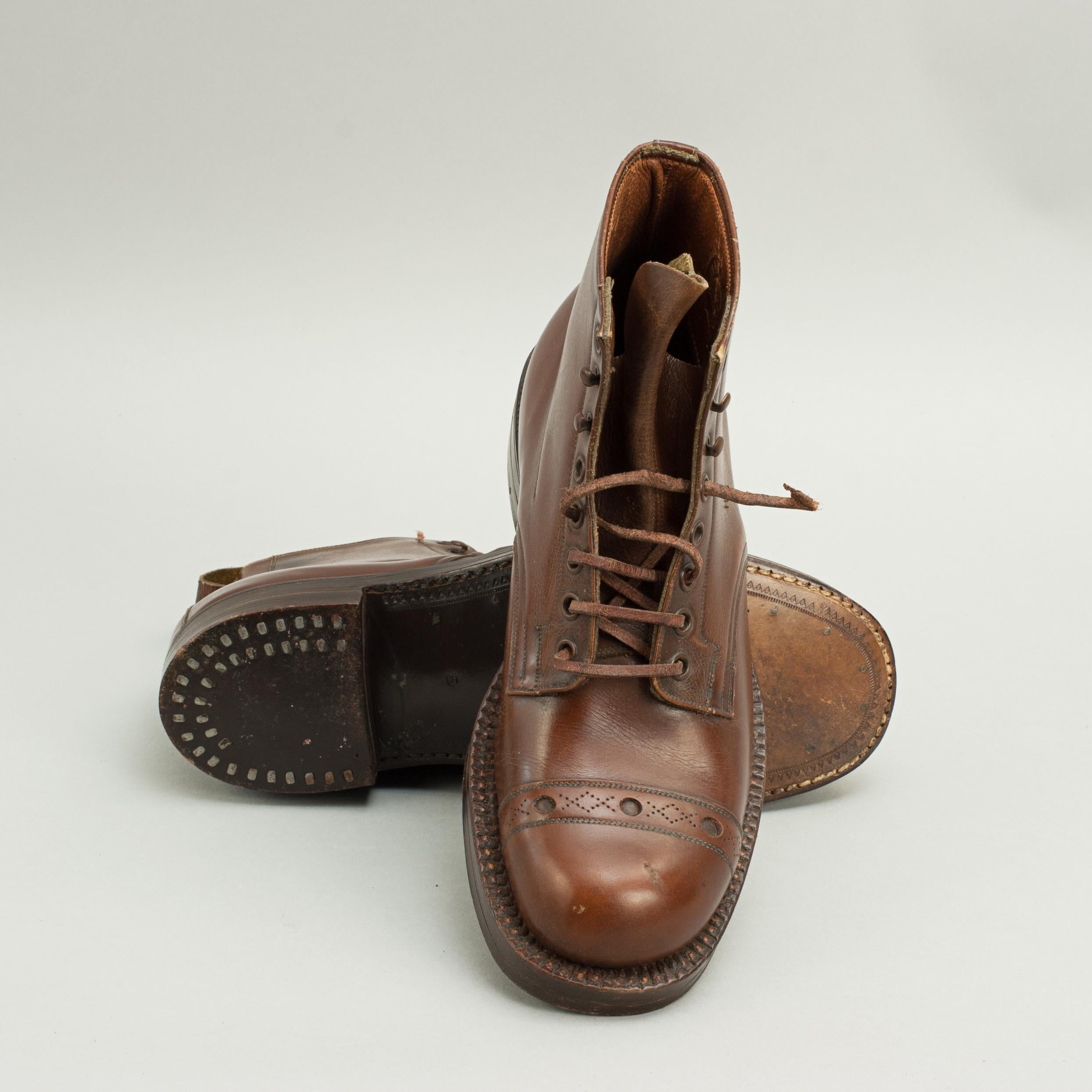 Pair of African Field Boots 'the Road King' in Tan Leather For Sale 1