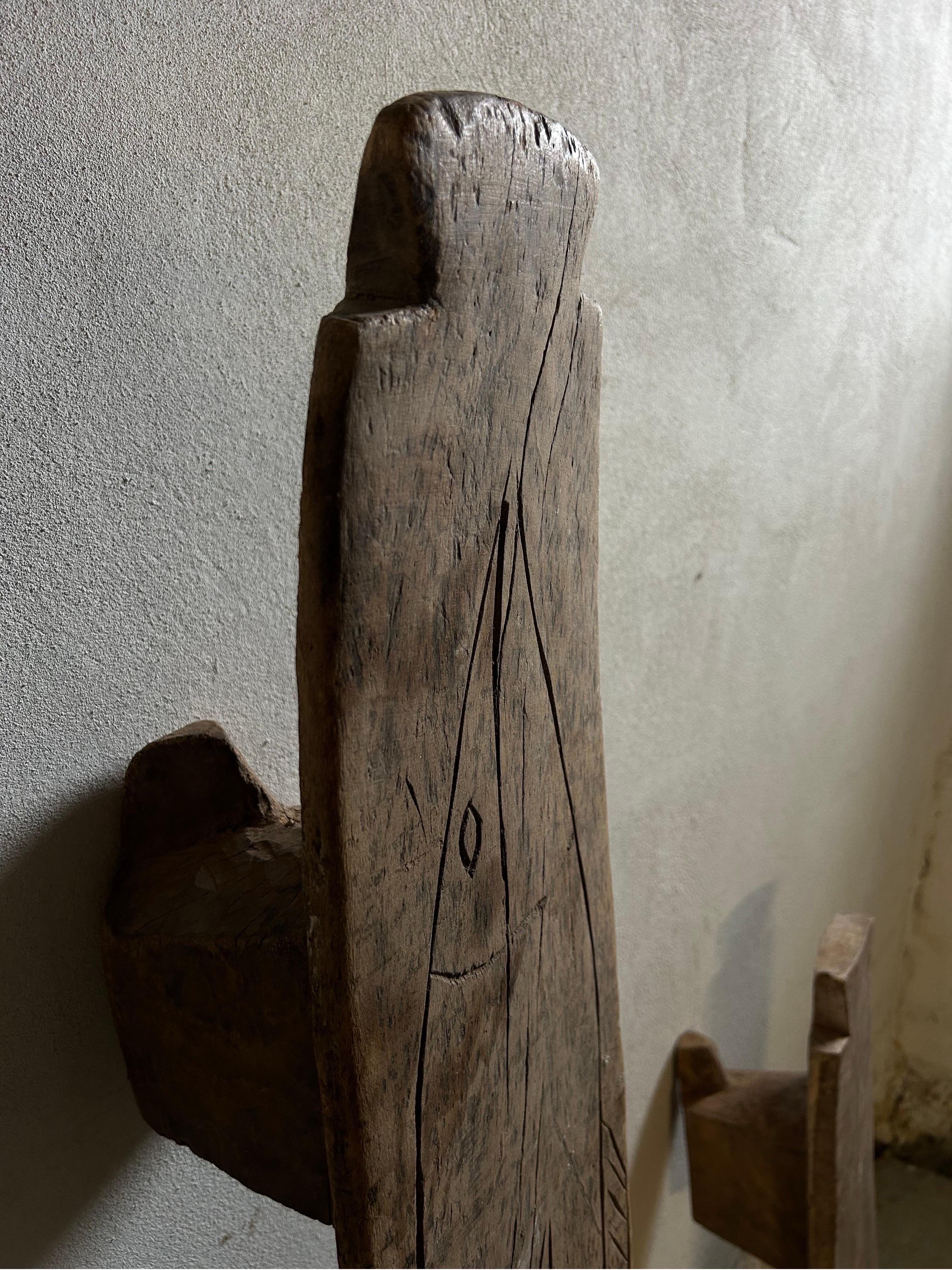 Tribale Coppia di sedie in legno della tribù africana dei Lobi, arte popolare del XX secolo in vendita