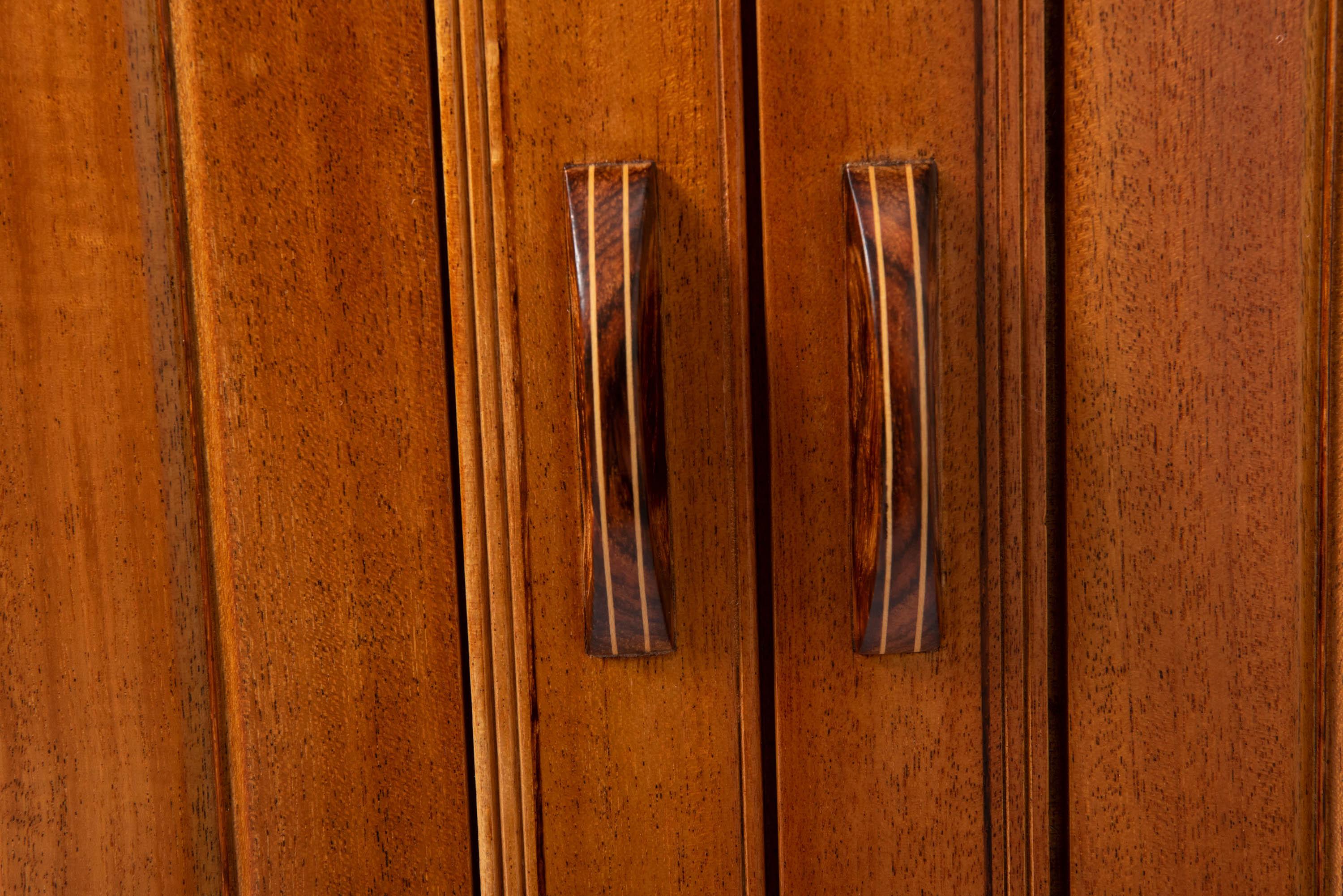 Pair of African Mahogany Side Cabinets by Edward Barnsley, England, circa 1956 In Good Condition For Sale In Macclesfield, Cheshire