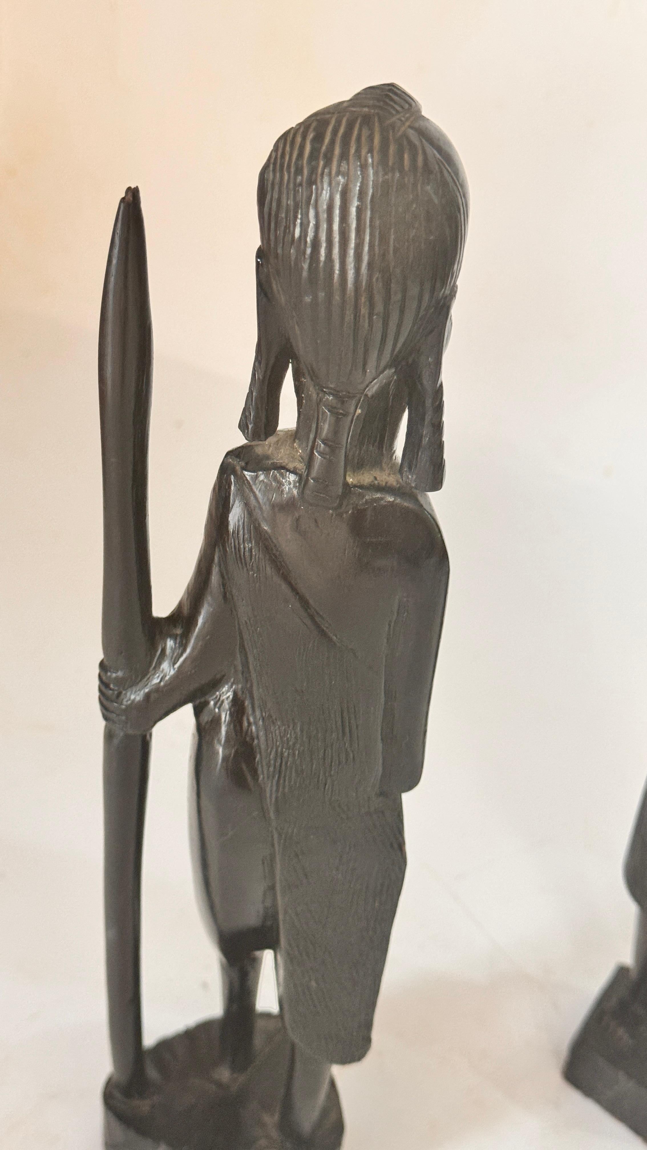 Pair of African Sculptures — Heavy Hardwood, Primitivist Style en vente 5
