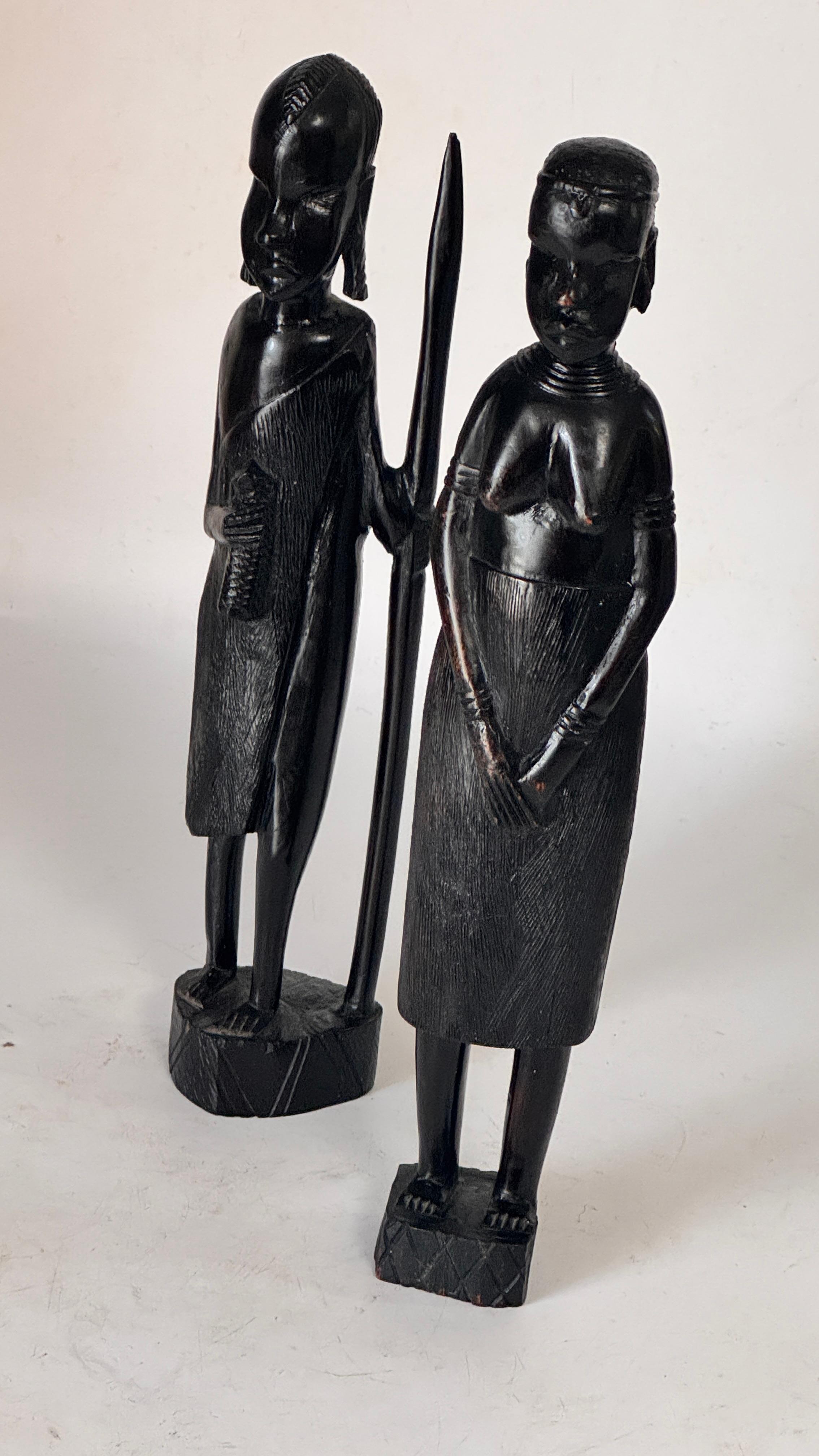 Tribal Pair of African Sculptures — Heavy Hardwood, Primitivist Style en vente
