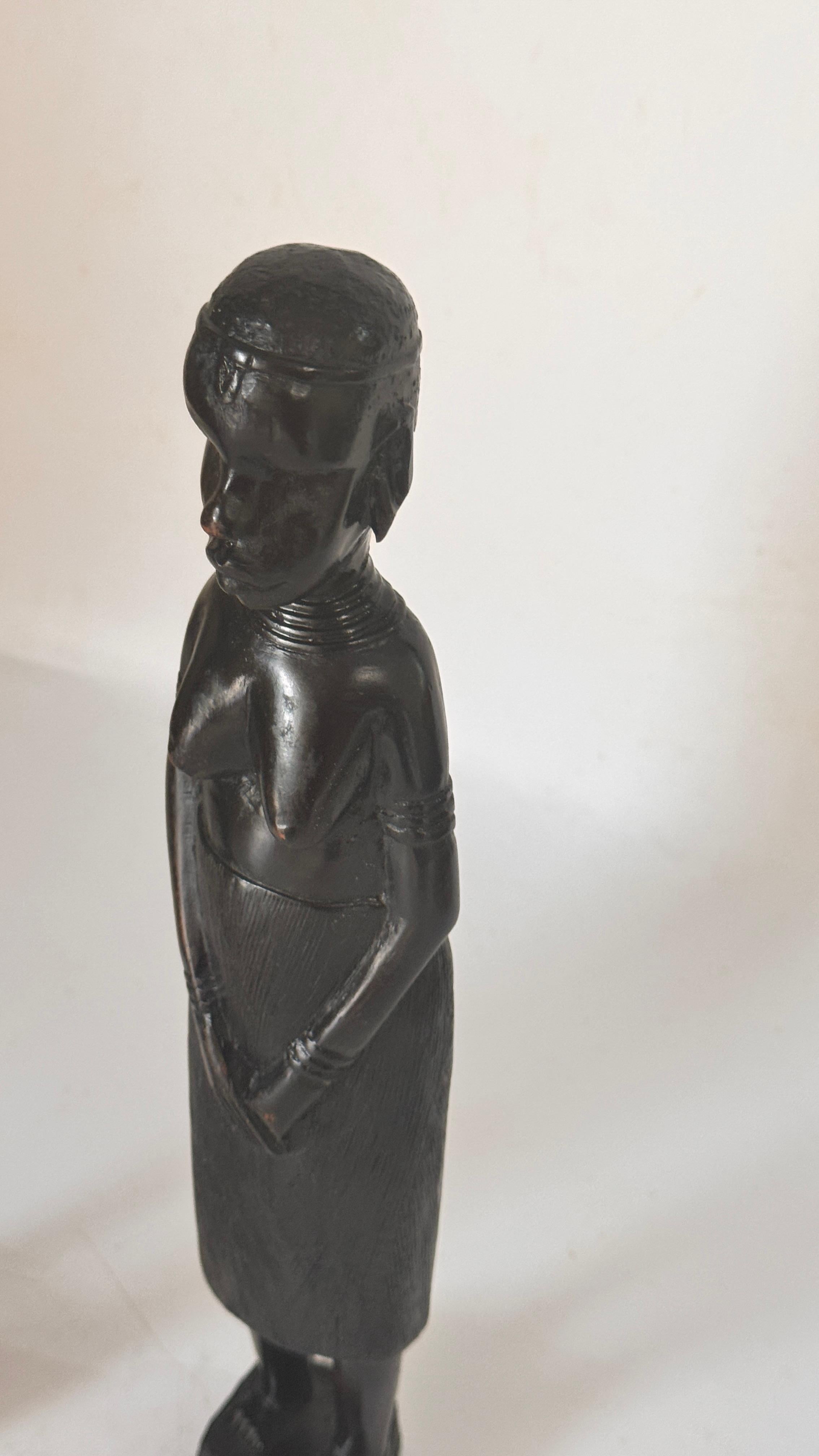 Pair of African Sculptures — Heavy Hardwood, Primitivist Style Bon état - En vente à Auribeau sur Siagne, FR