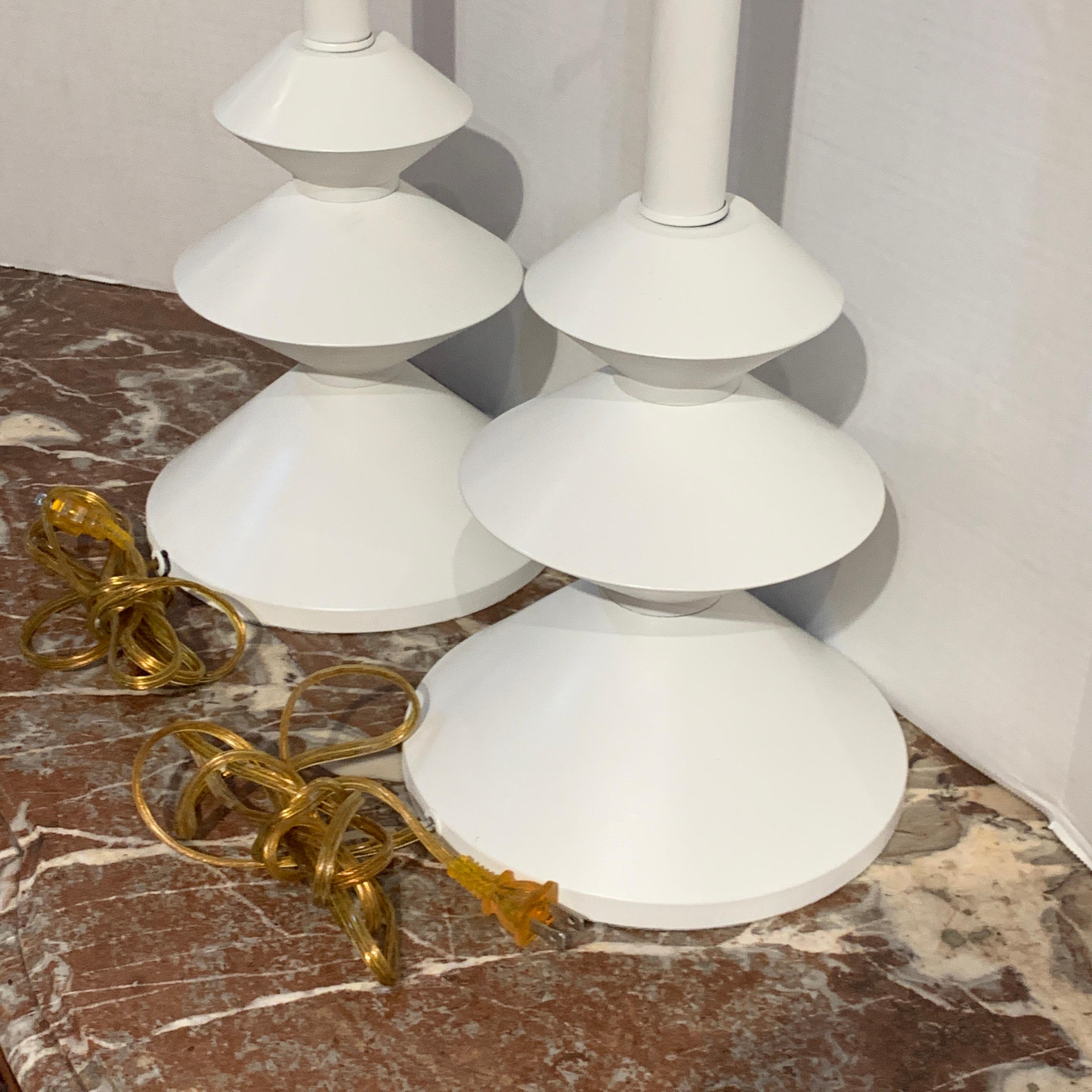 Pair of After, Alberto Giacometti Style Enameled Metal Sculptural Lamps For Sale 4