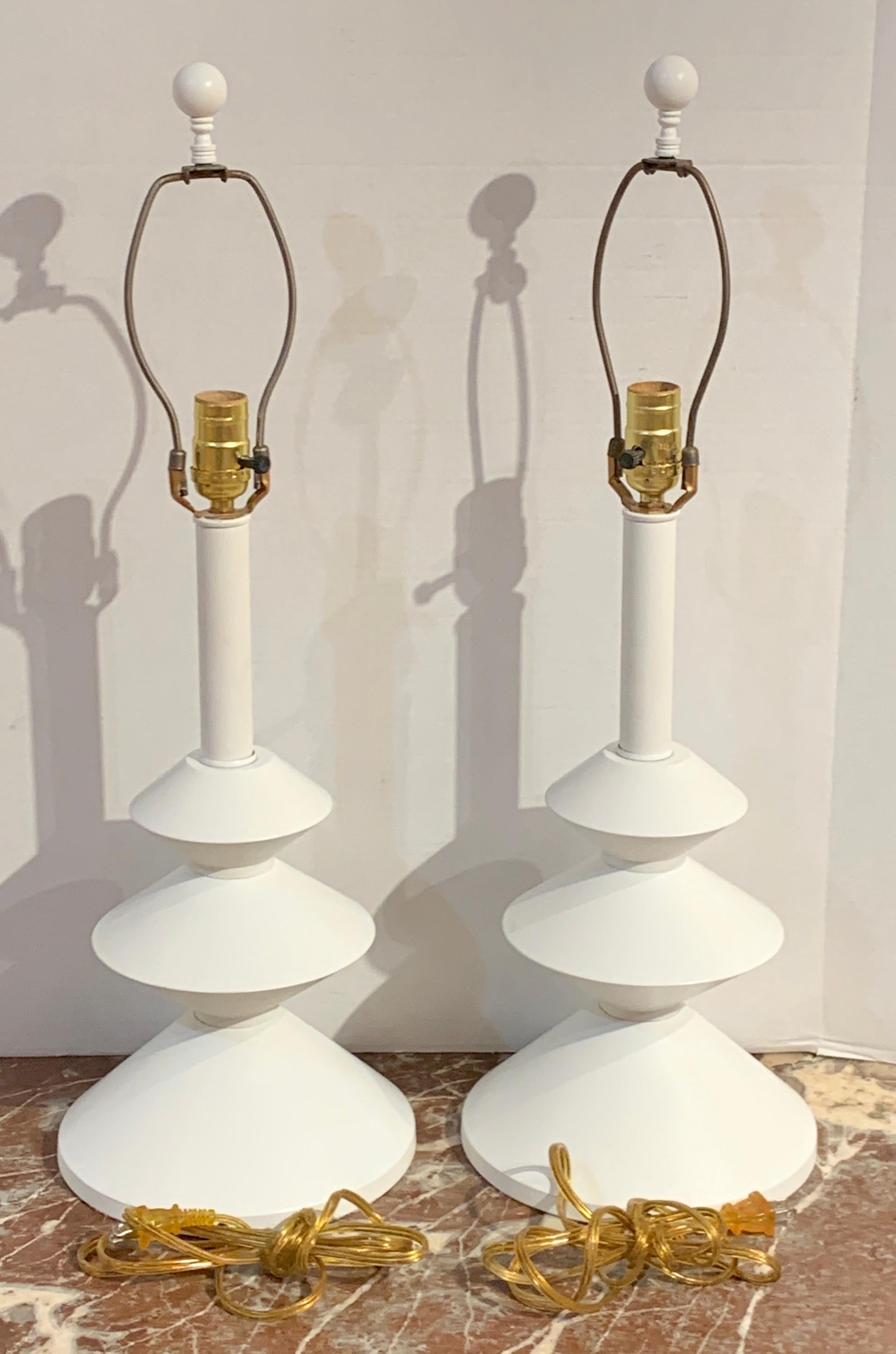 Pair of After, Alberto Giacometti Style Enameled Metal Sculptural Lamps For Sale 3