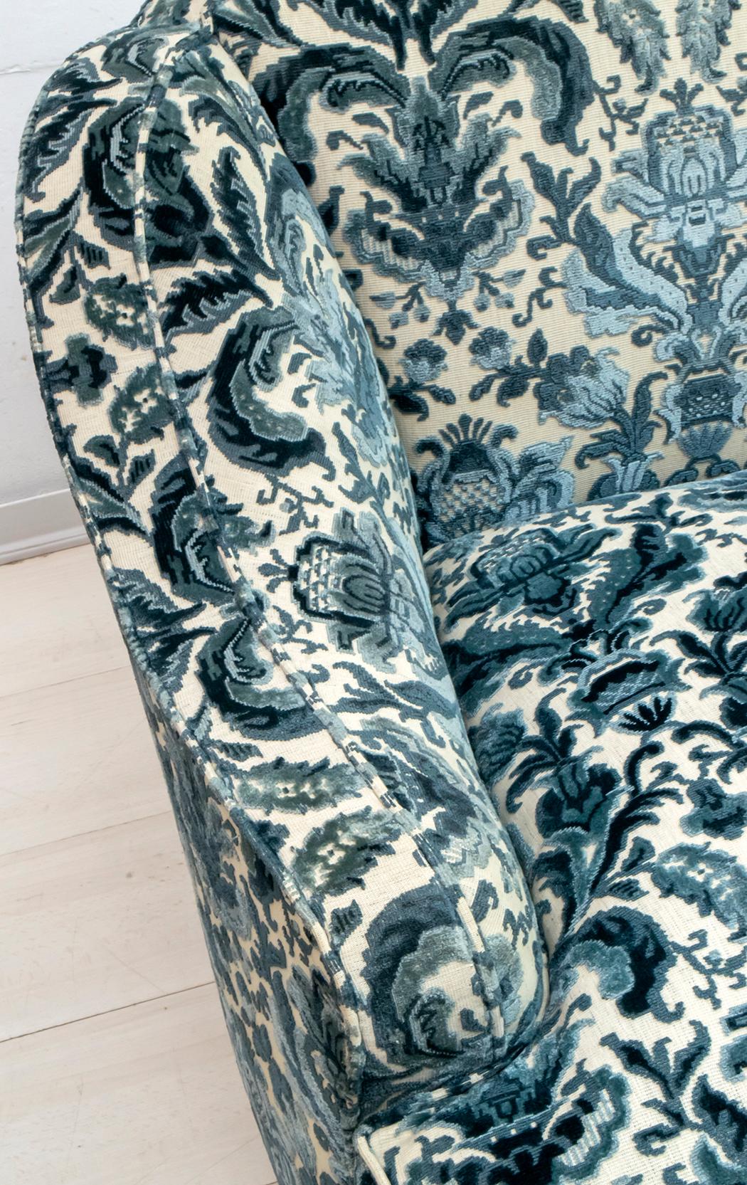 Pair of After Gio Ponti Mid-Century Modern Italian Textured Velvet Armchairs 8