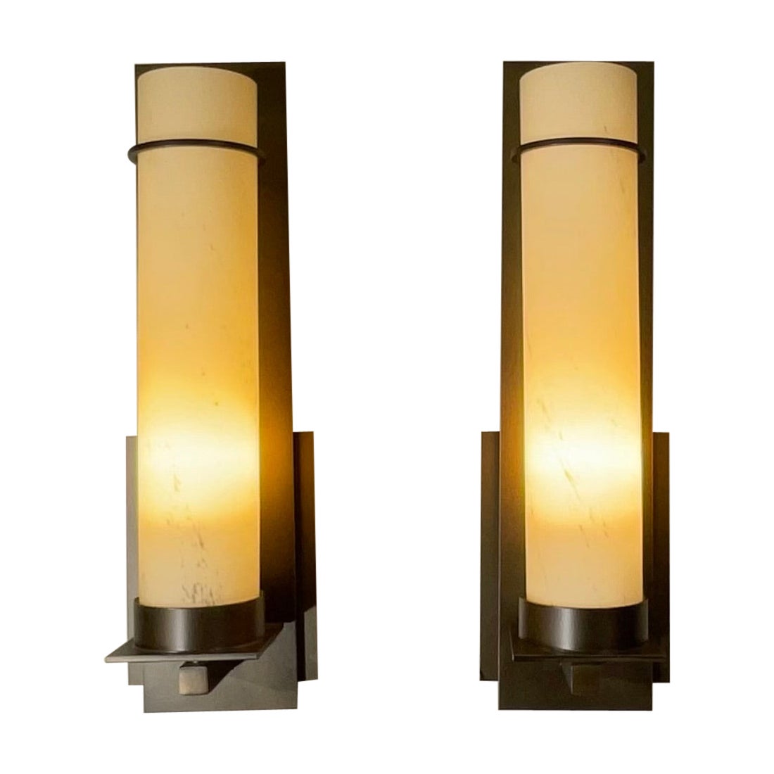 Paar After Hours Indoor-Wandleuchter von Hubbardton Forge