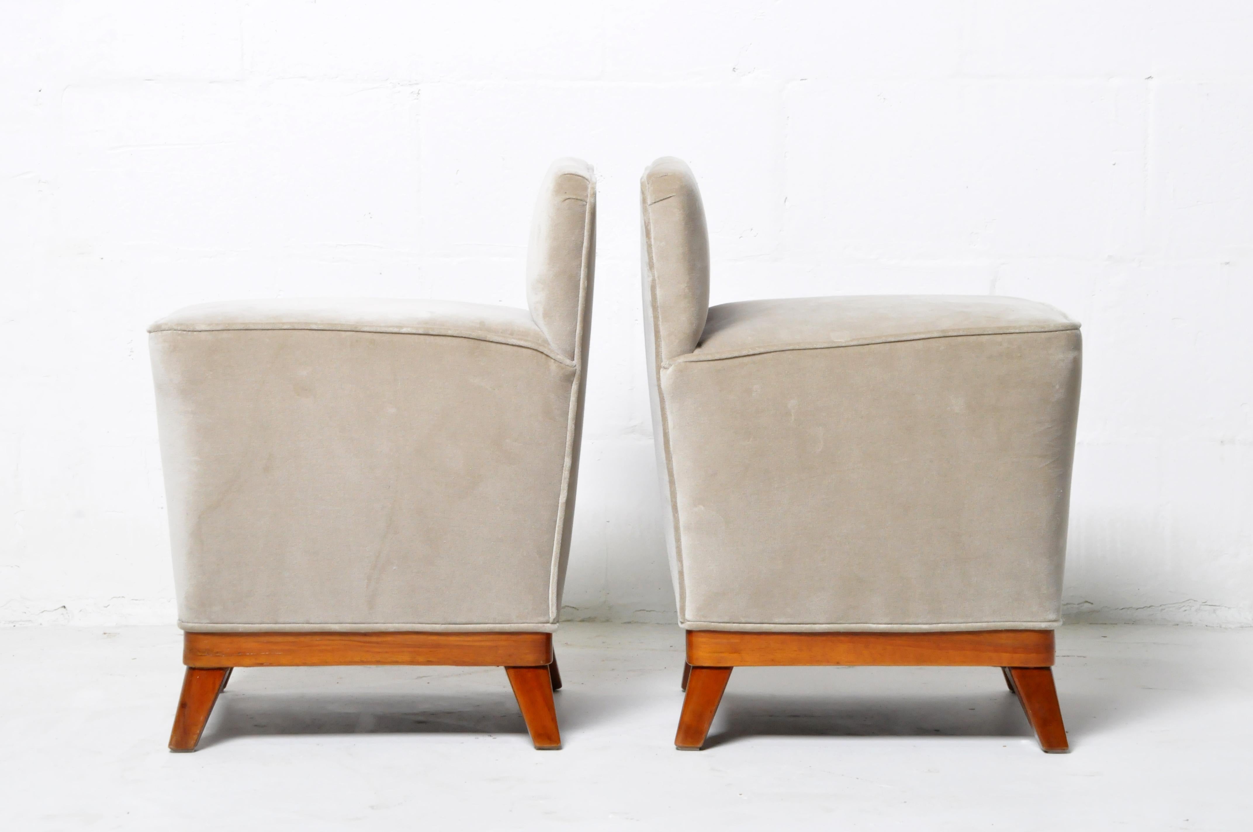 Pair of Air Deco Stools 12