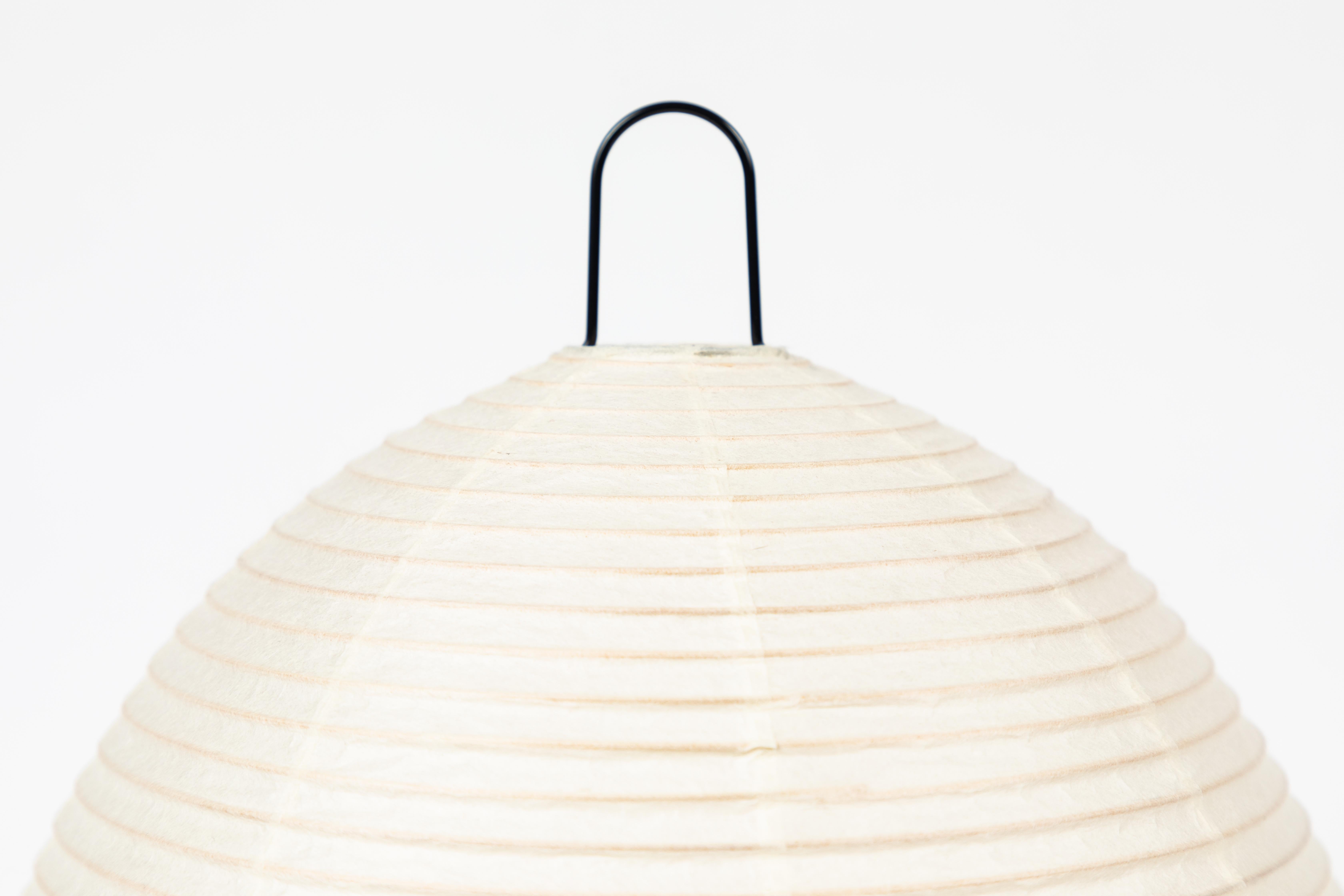 Pair of Akari Model 1A Light Sculptures by Isamu Noguchi 6