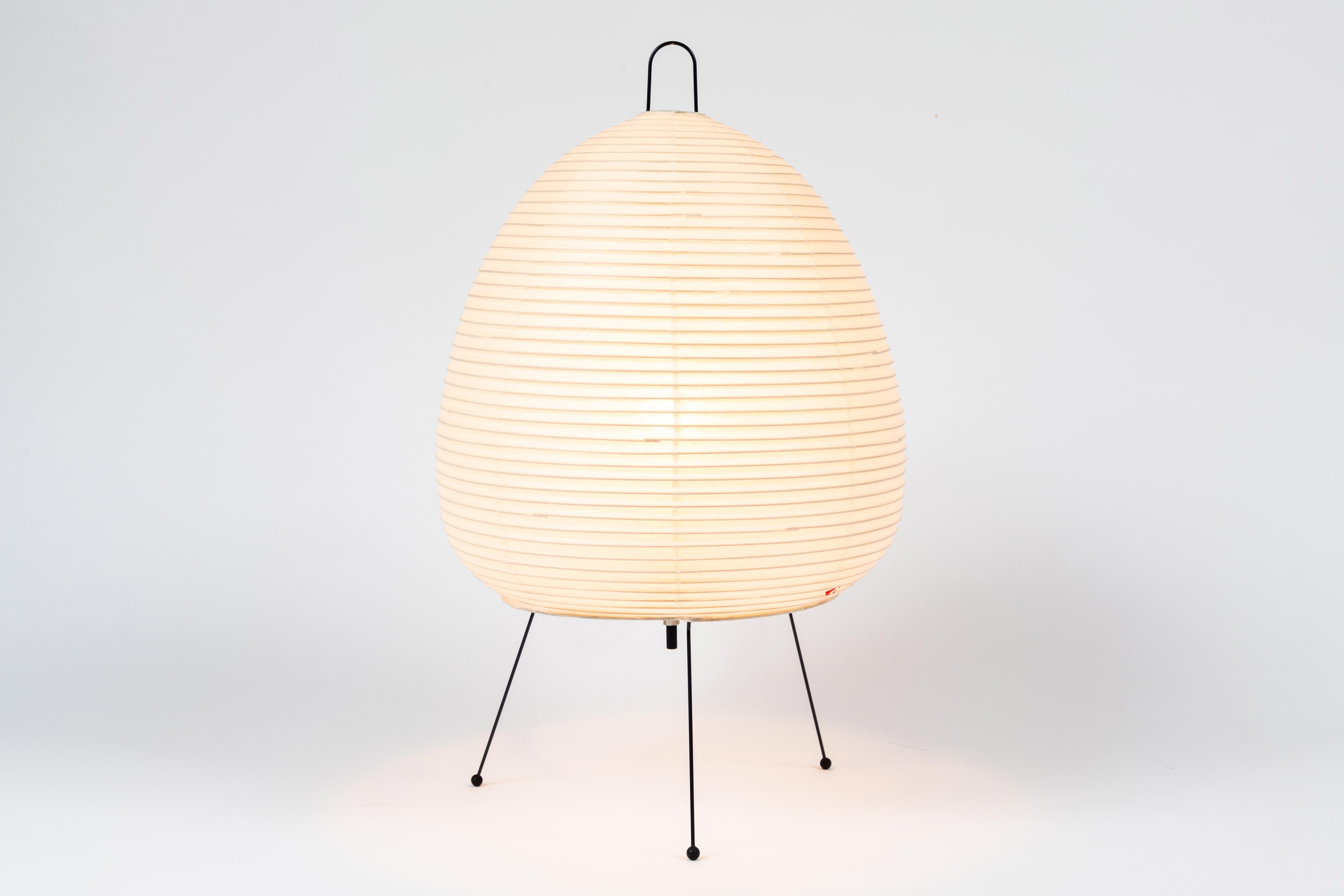 Pair of Akari Model 1A Light Sculptures by Isamu Noguchi 1