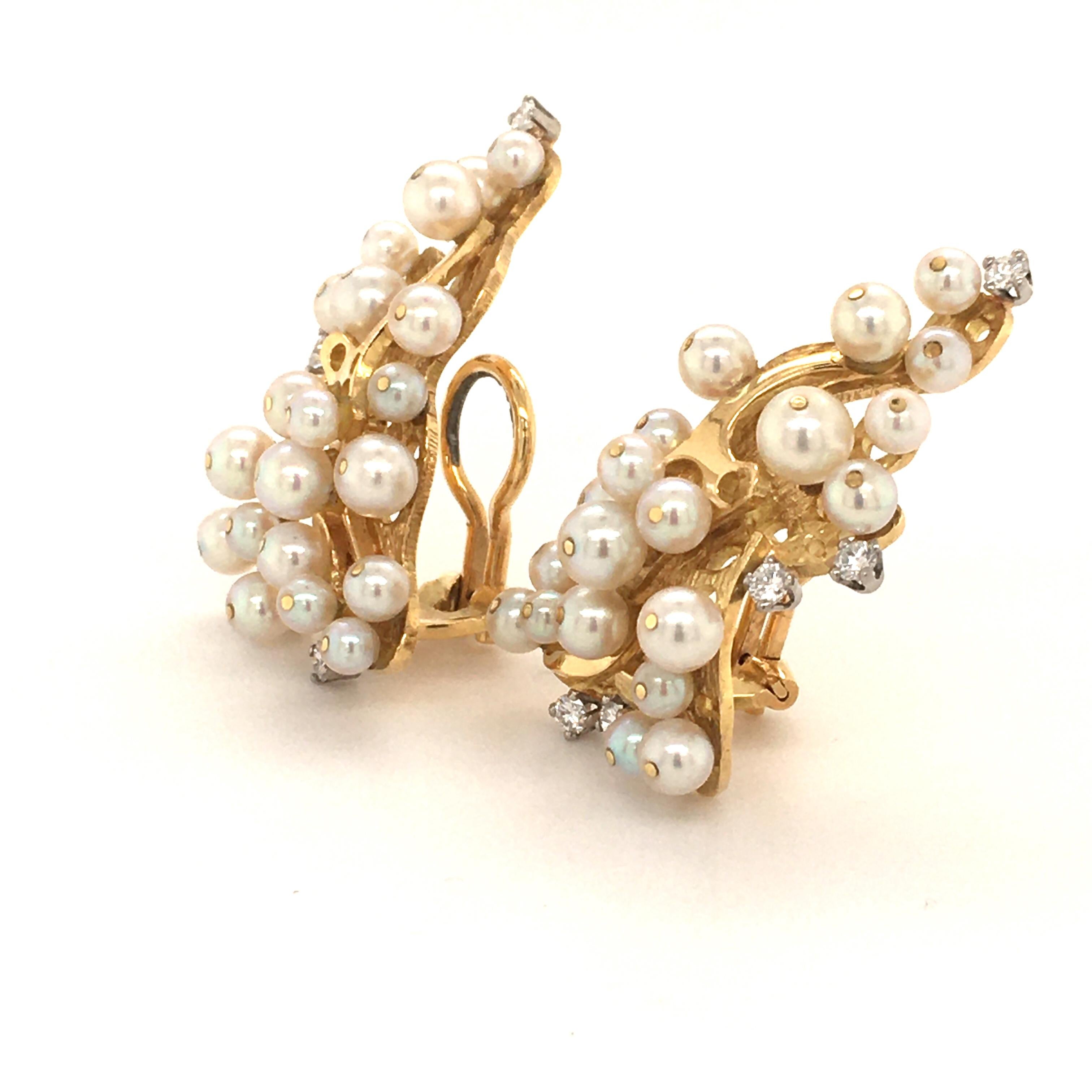 Pair of Akoya Pearl Yellow Gold Earclips 3