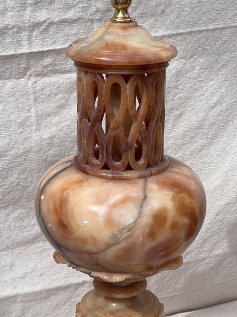 Pair of Alabaster Lamp Base, Early 20th Century For Sale 1