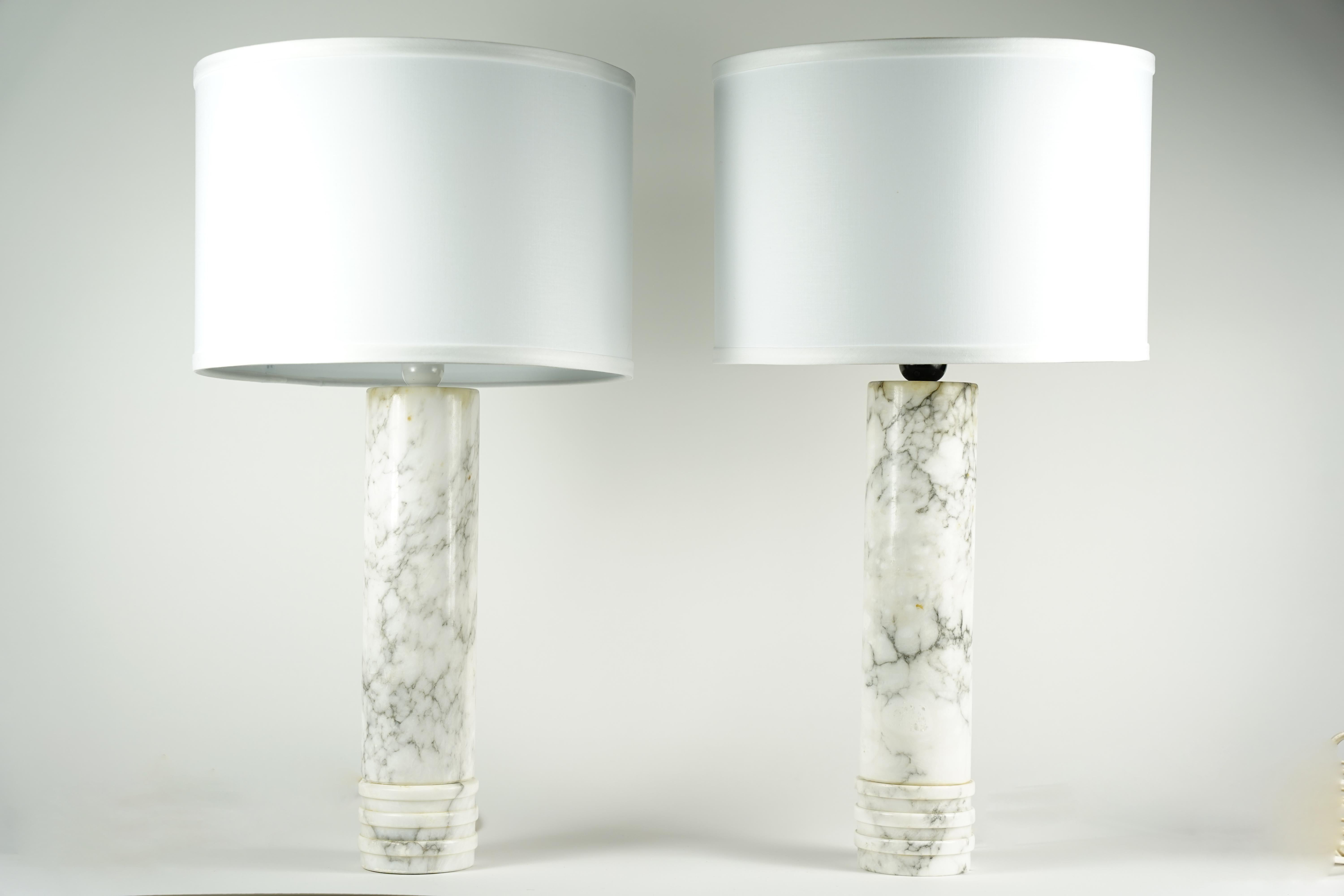 Pair of alabaster lamps Made in Italy 1970.
Distributed by swedish Bergboms.

Measurements are for the bases only would with standard shades stand at about 25