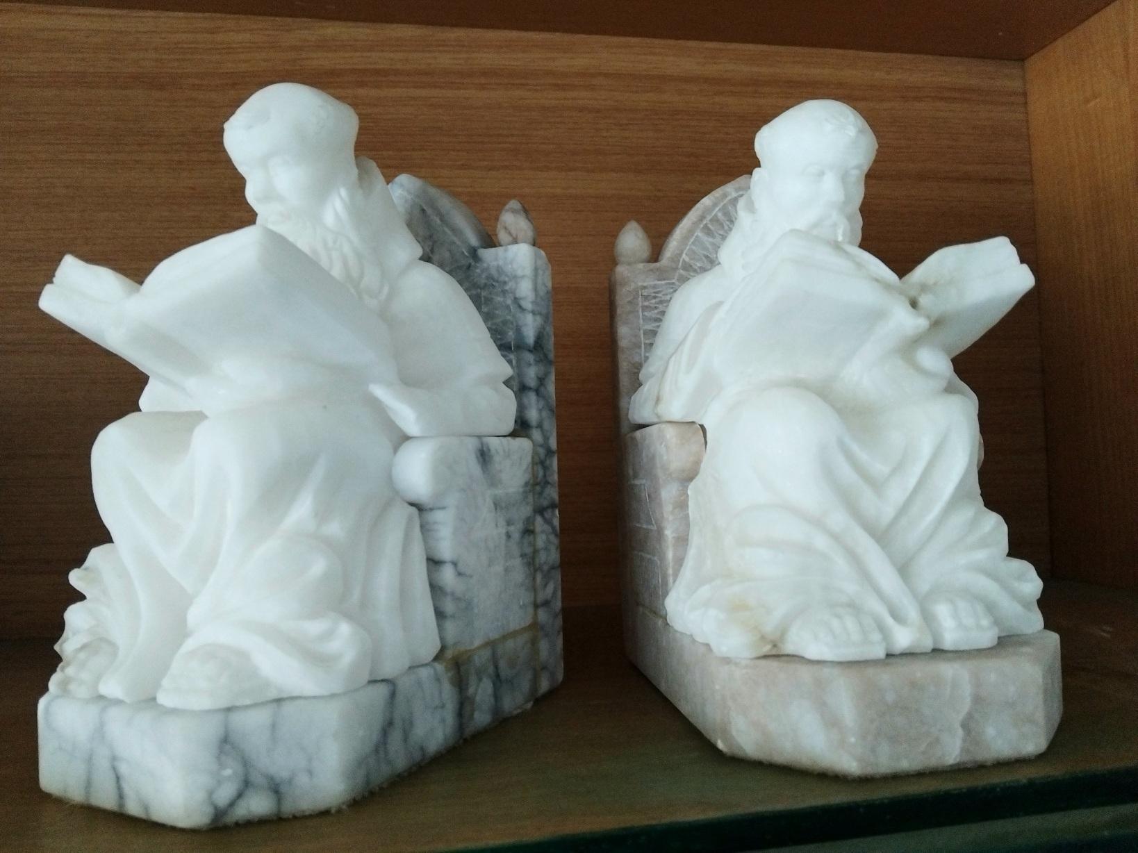 Pareja de Sujetalibros de Mármol Alabastro en Forma de Biblioteca Medieval Muy Originales en Excelente estado para la venta en Mombuey, Zamora