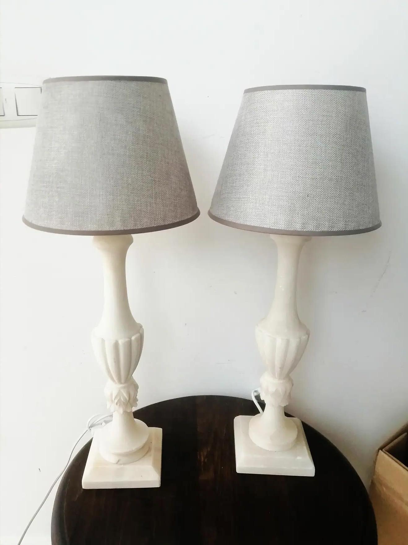  Très grandes lampes de table en albâtre ou en marbre  Couleur blanche 57 cm (sans écrans) en vente 8