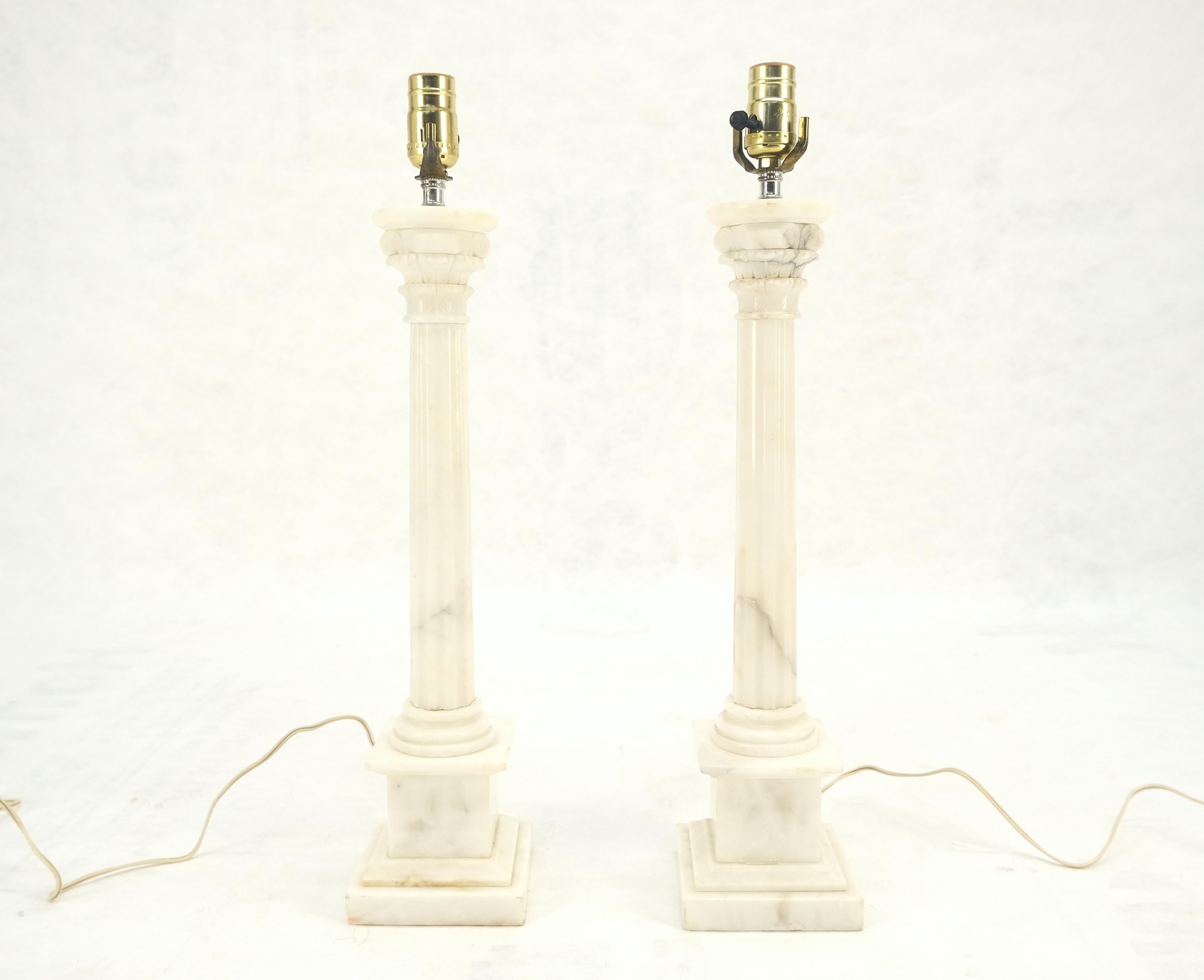 Paire de lampes de table à piédestal en forme de colonne en albâtre ou en marbre c1940s MINT en vente 6