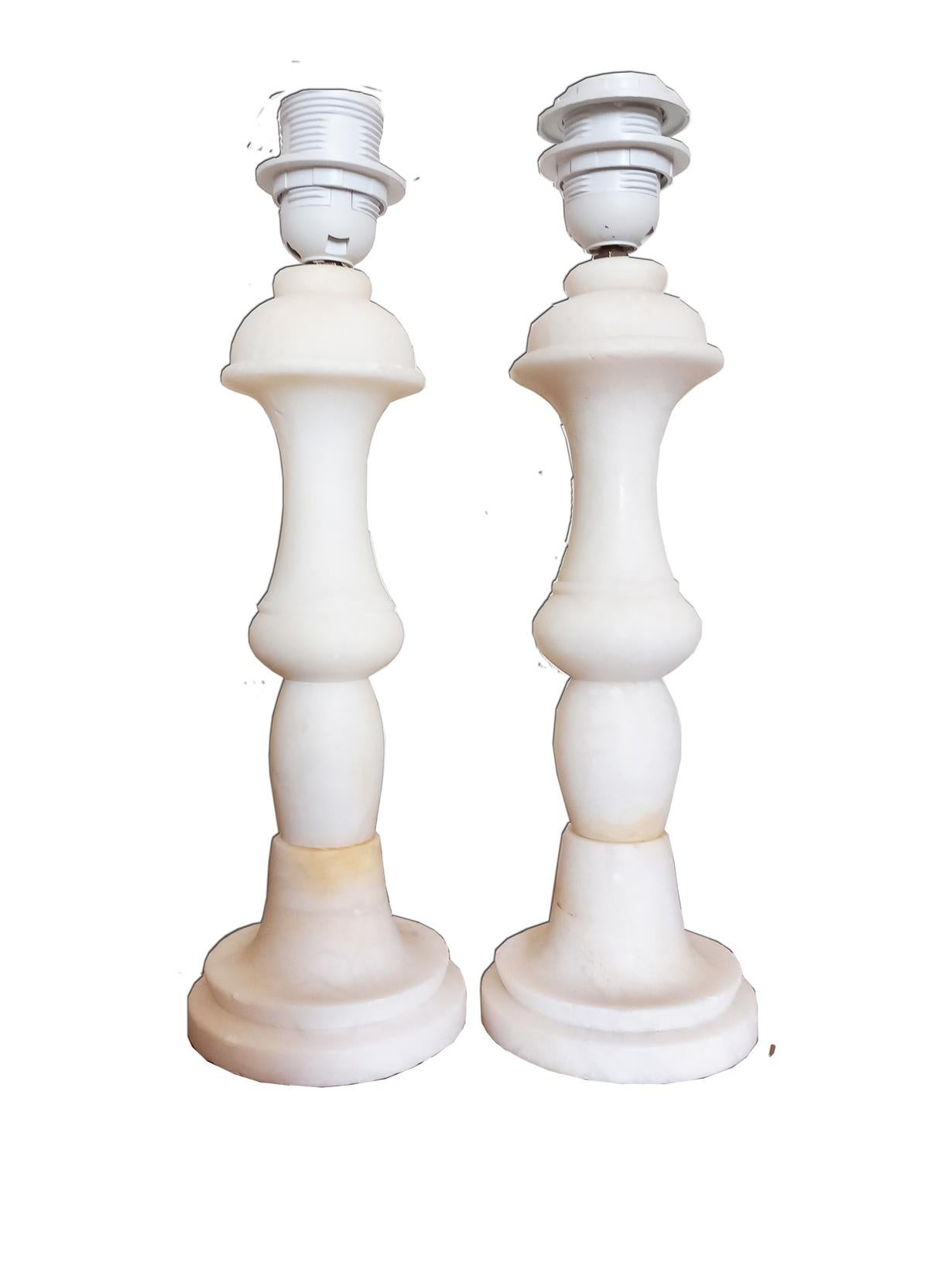 Tischlampen aus Alabaster, Paar, Mitte des 20. Jahrhunderts,  Italien (Art déco) im Angebot