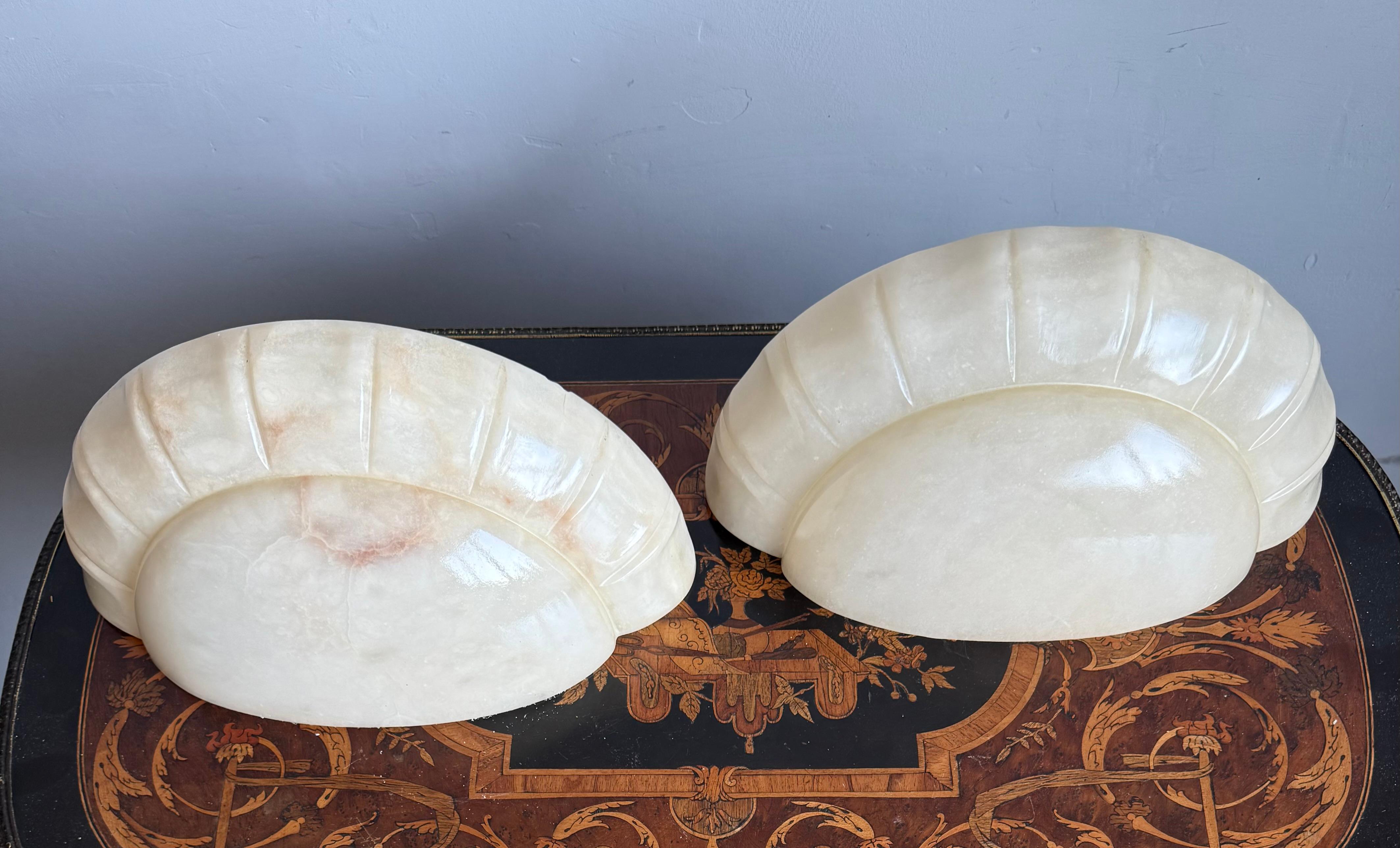 20ième siècle Pair of Alabaster Wall Sconces / Lights with Sculpted Bamboo-Style Edge, 1970s en vente