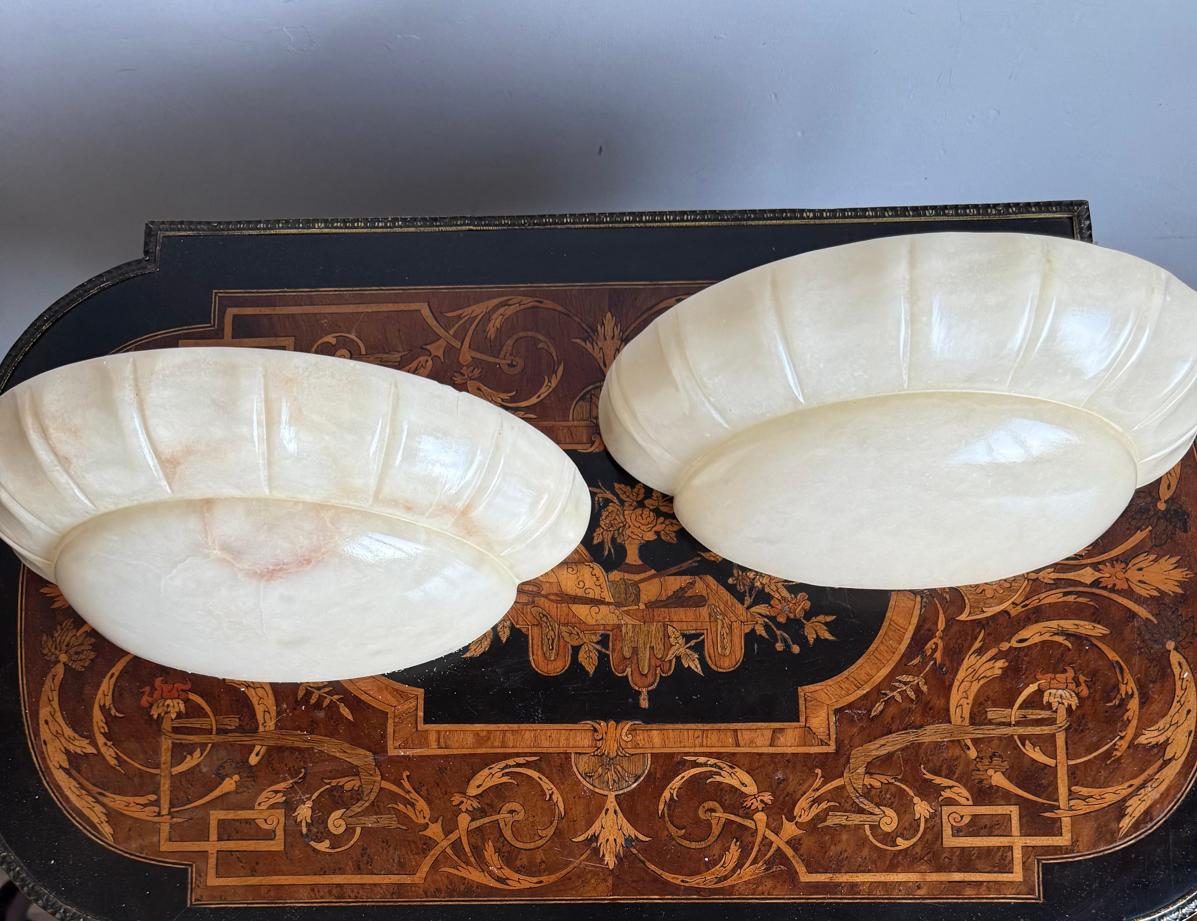 Métal Pair of Alabaster Wall Sconces / Lights with Sculpted Bamboo-Style Edge, 1970s en vente