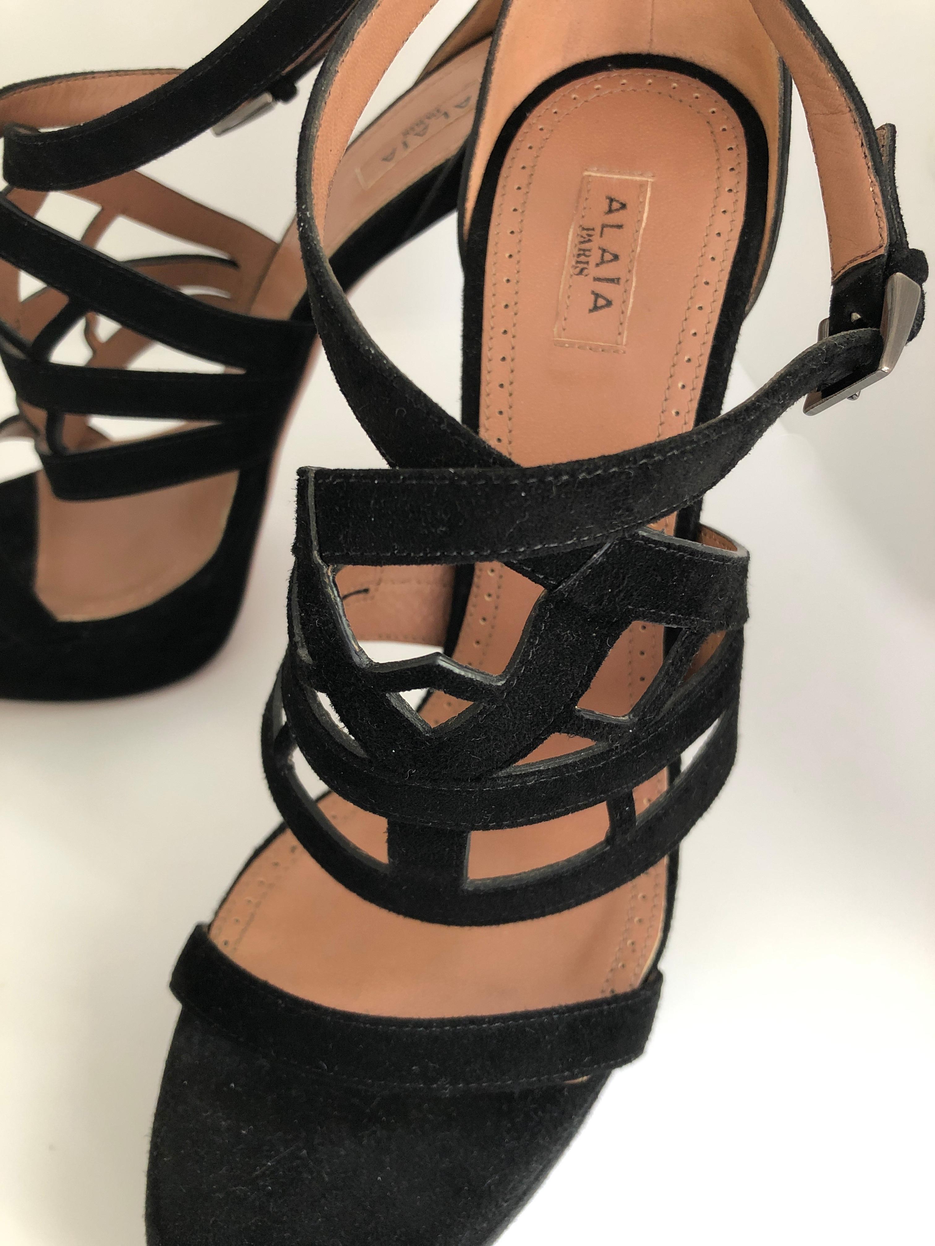 Pair of Alaïa Black Laser Cut Lattice Strap Suede Leather Stiletto Heel Sandals For Sale 8