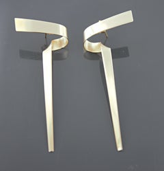 Pair of Alan Revere 14k Yellow Gold Earrings