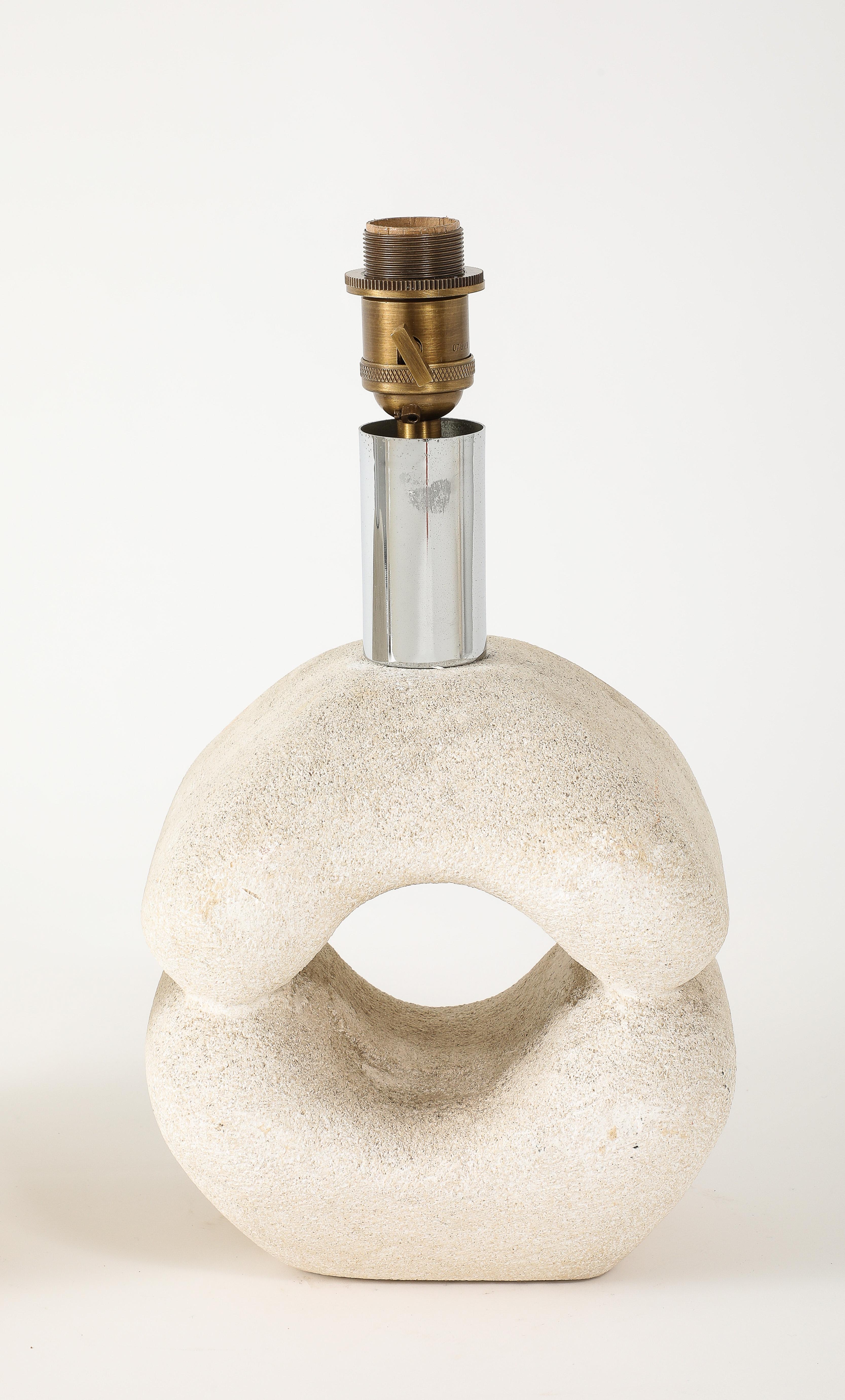 Paar Albert Tormos Stone ''Ring''-Tischlampen aus Stein, Frankreich 1960er Jahre im Angebot 3
