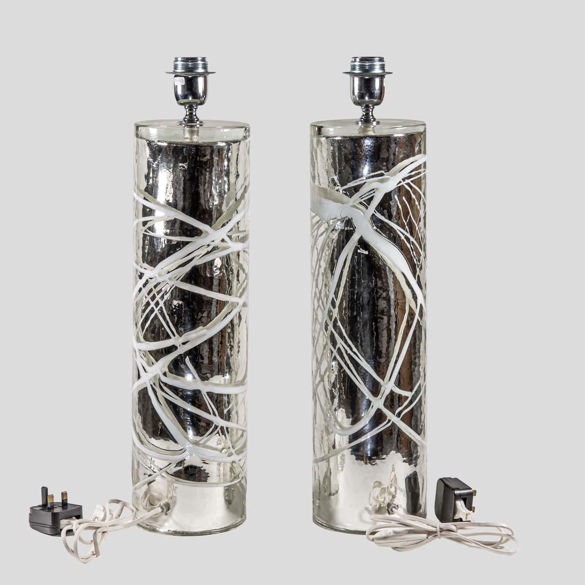 XXI secolo e contemporaneo Pair of Alberto Dona hand blown Silver Mirrored Murano glass table lamps in vendita