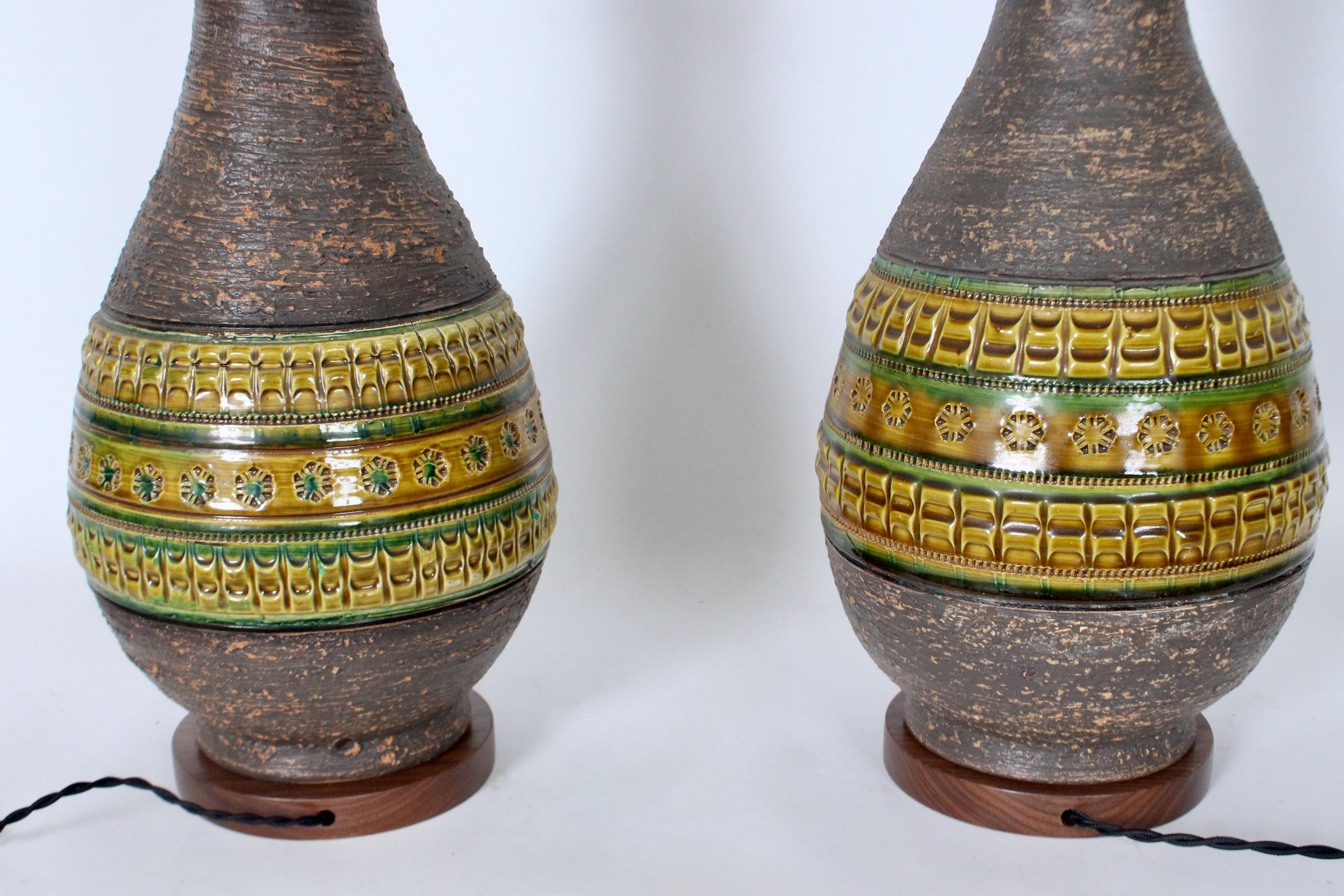 Pair of Aldo Londi for Bitossi Green & Ochre Banded Pottery Table Lamps, 1950's For Sale 7