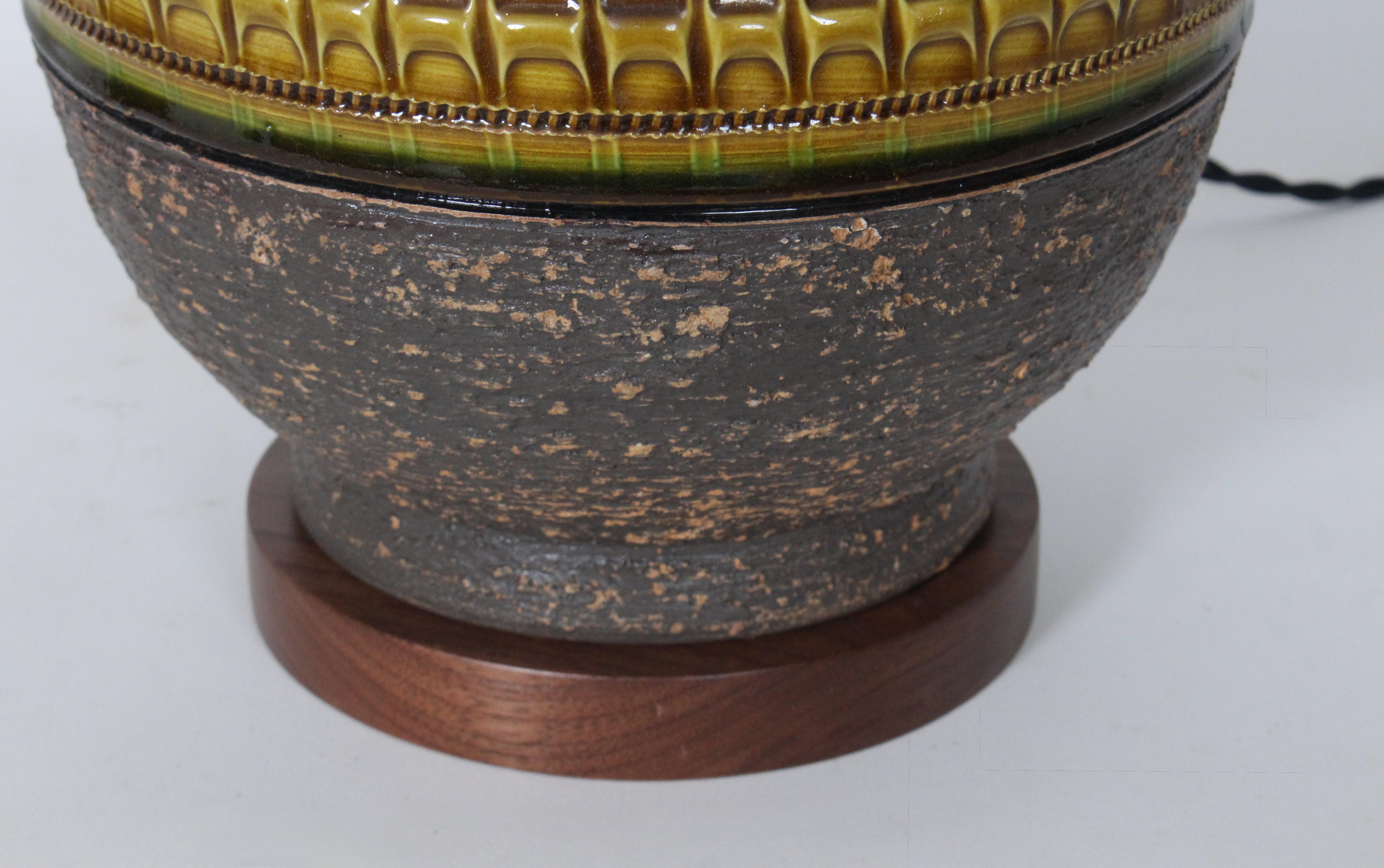 Pair of Aldo Londi for Bitossi Green & Ochre Banded Pottery Table Lamps, 1950's For Sale 9