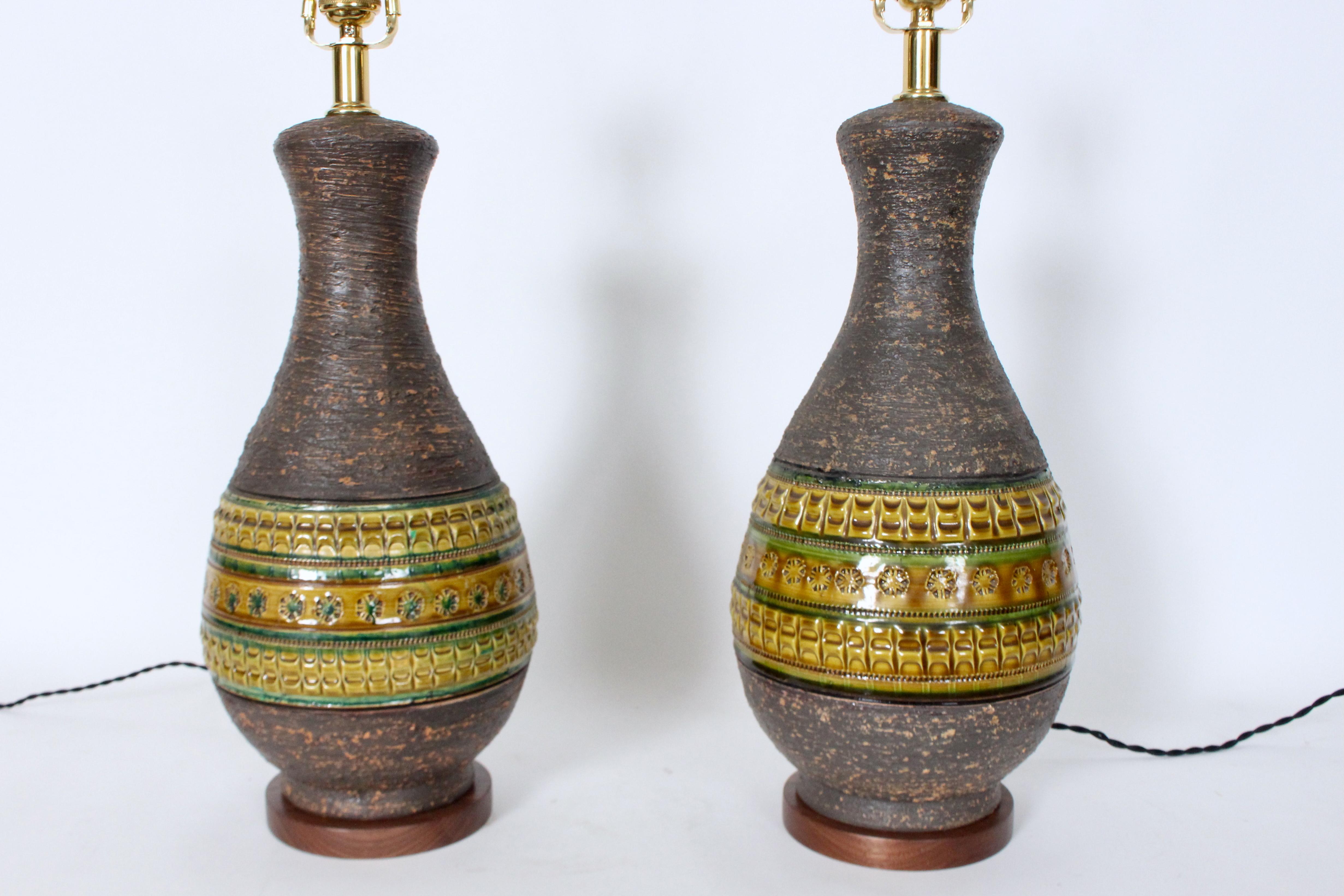 Glazed Pair of Aldo Londi for Bitossi Green & Ochre Banded Pottery Table Lamps, 1950's For Sale