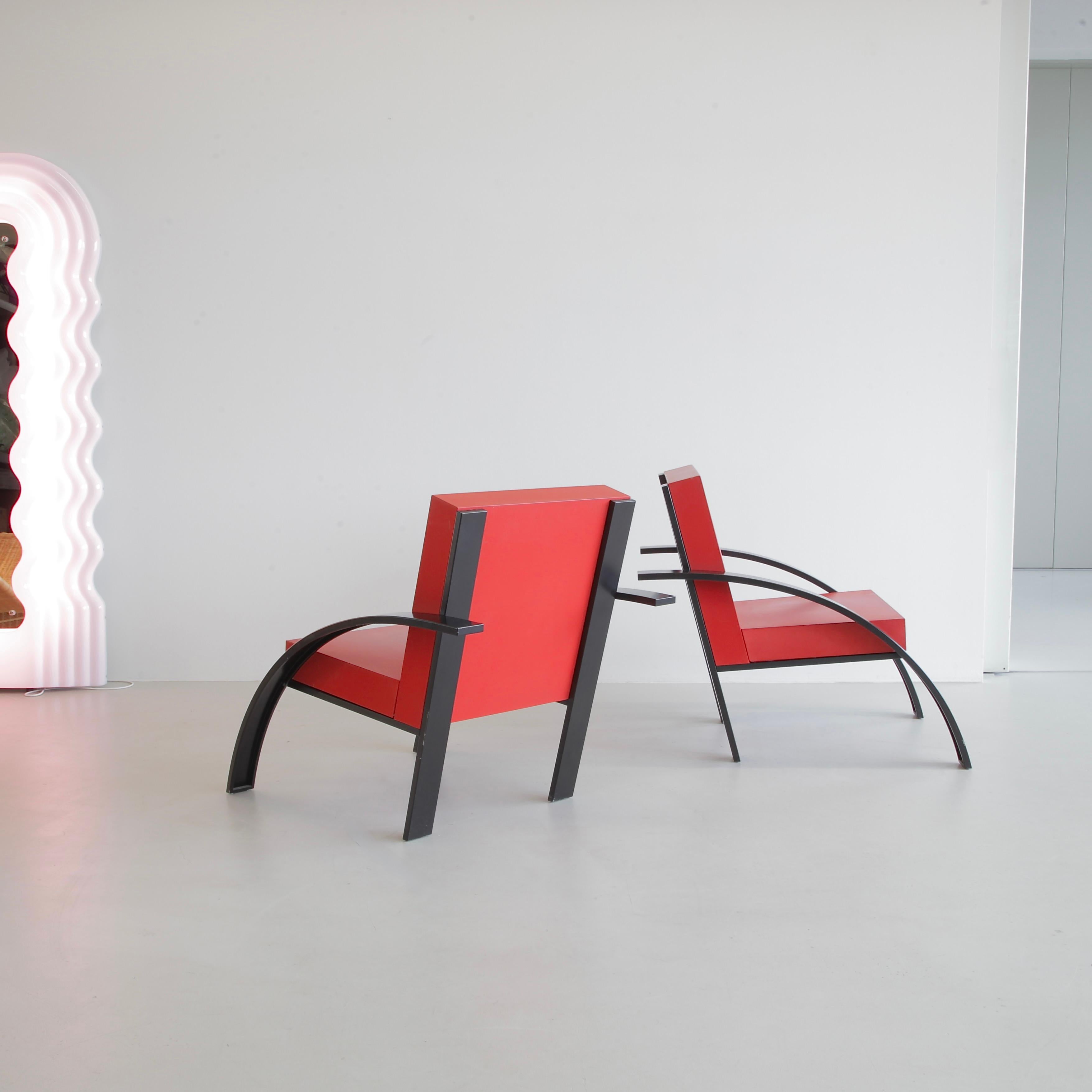 Postmoderne Paire de fauteuils « PAARIGI » d'Aldo Rosse, 1989