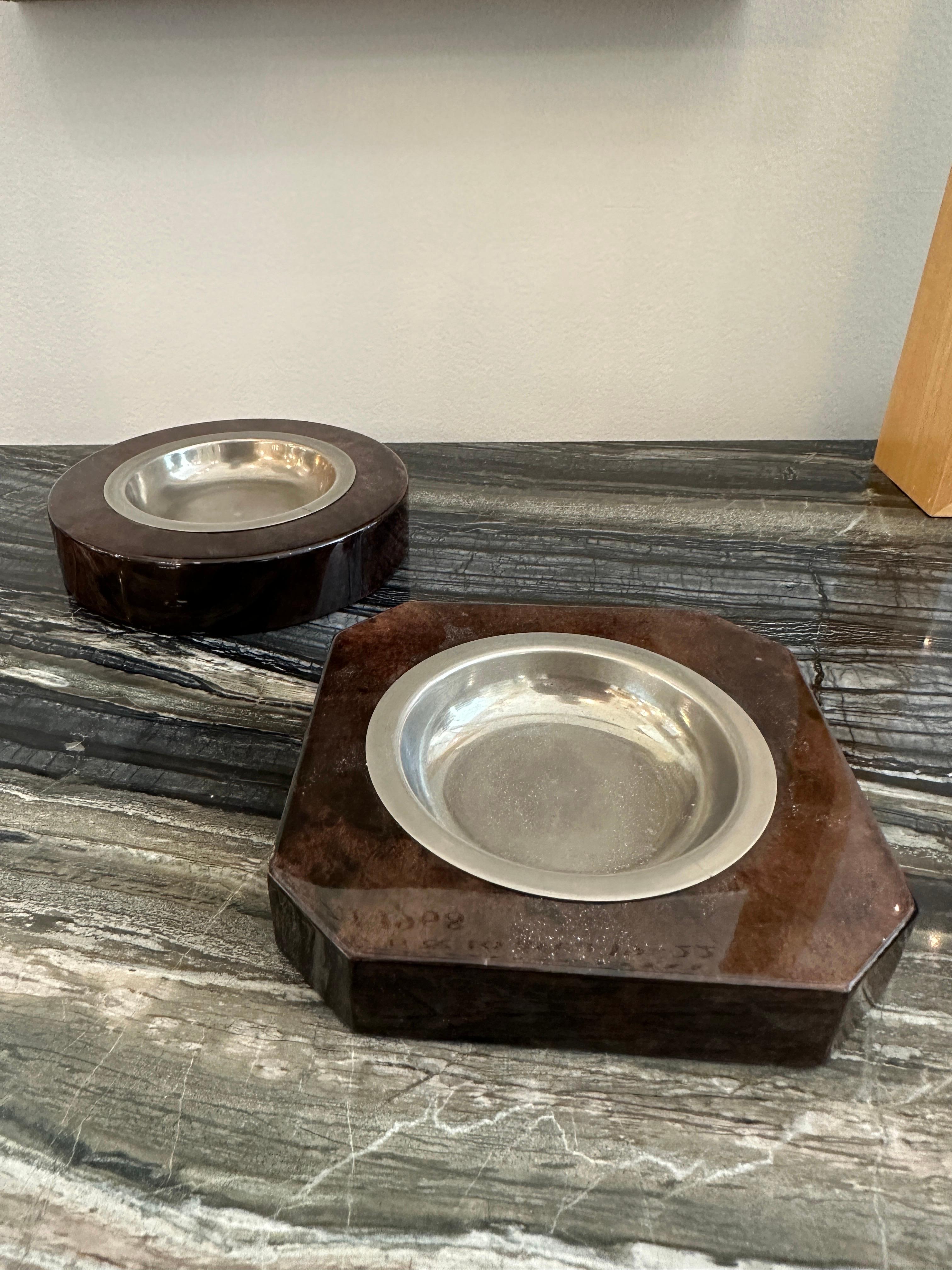 Pair of Aldo Tura Vintage Goatskin Bowls/ Vide-Poches For Sale 4