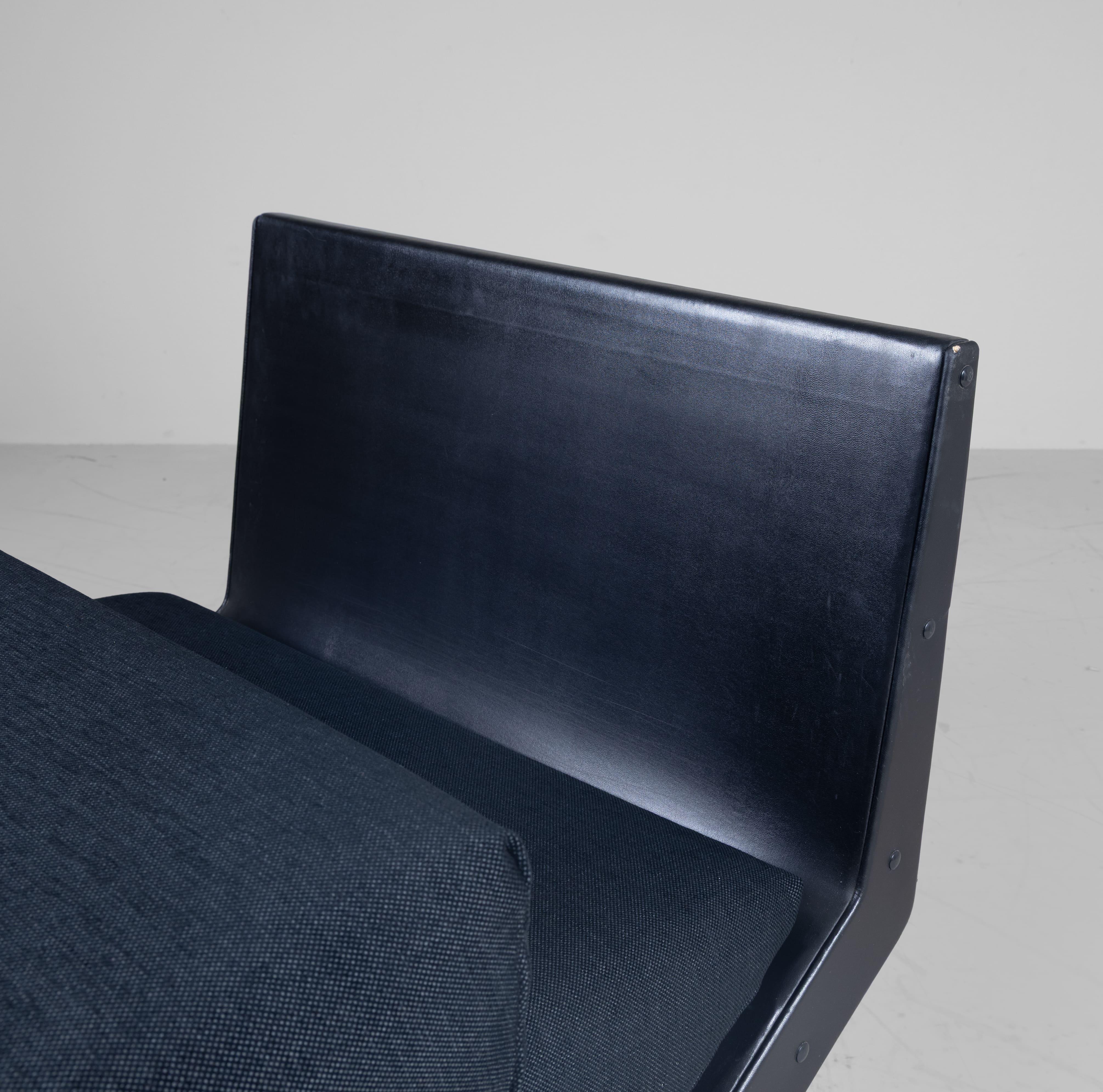 Pair of Alessandra armchairs by Gianni Moscatelli Formanova 1980 postmodern For Sale 7