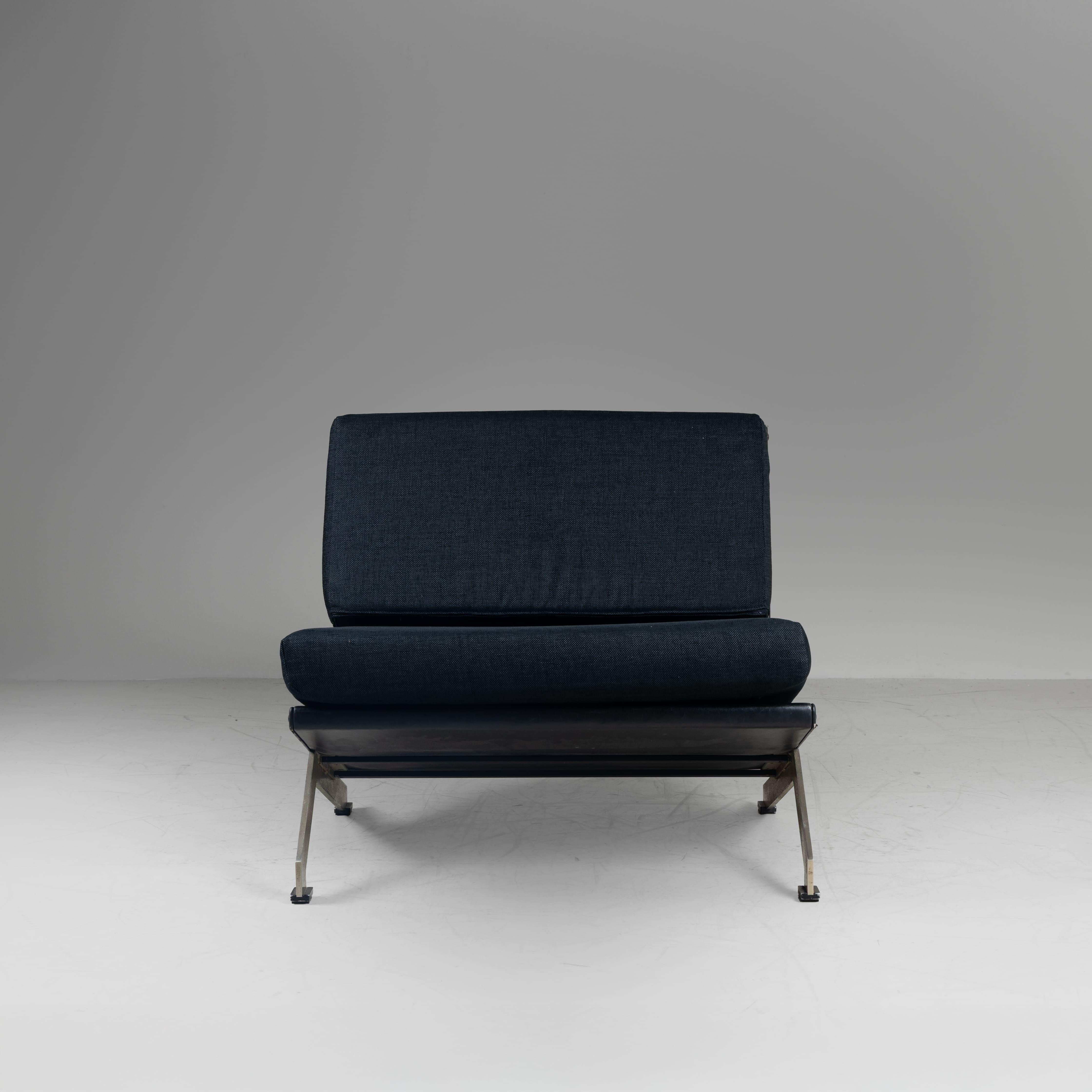 Late 20th Century Pair of Alessandra armchairs by Gianni Moscatelli Formanova 1980 postmodern For Sale
