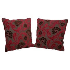 PAiR OF ALEXANDER & JAMES FLORAL HUDSON SCATTER CUSHIONS