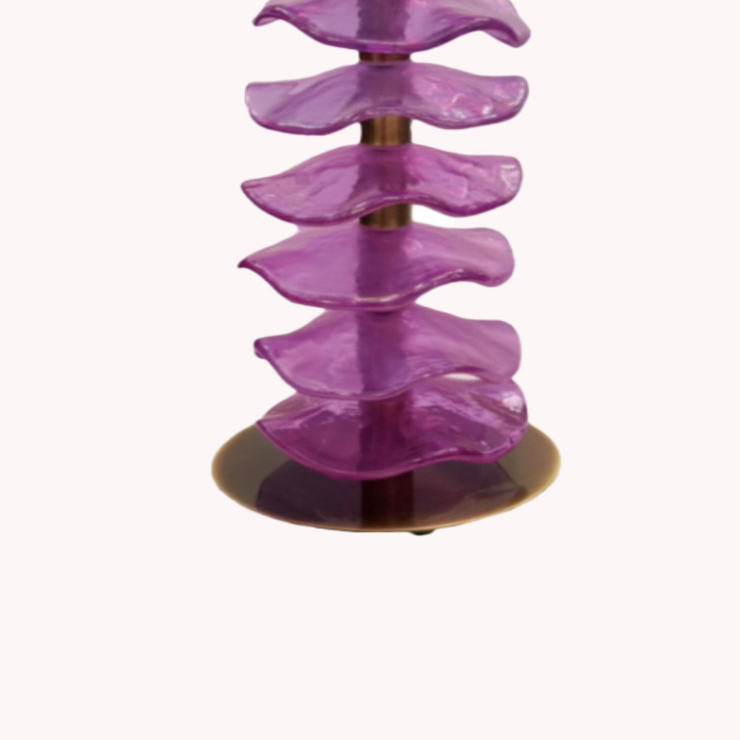 Pair of Alexandrite Iridescent Petal Table Lamps In New Condition For Sale In New York, NY