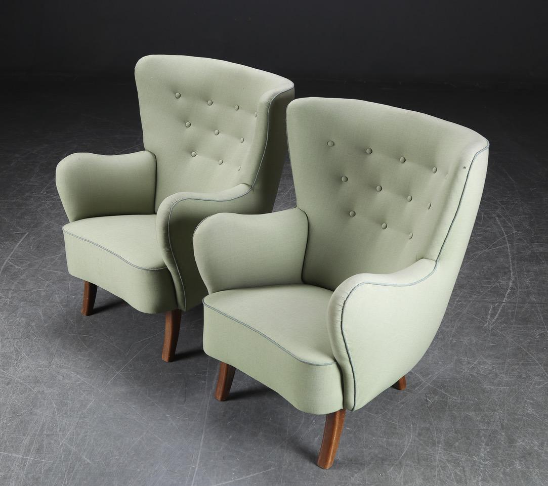 Pair of Alfred Christensen Armchairs In Good Condition For Sale In Hudson, NY