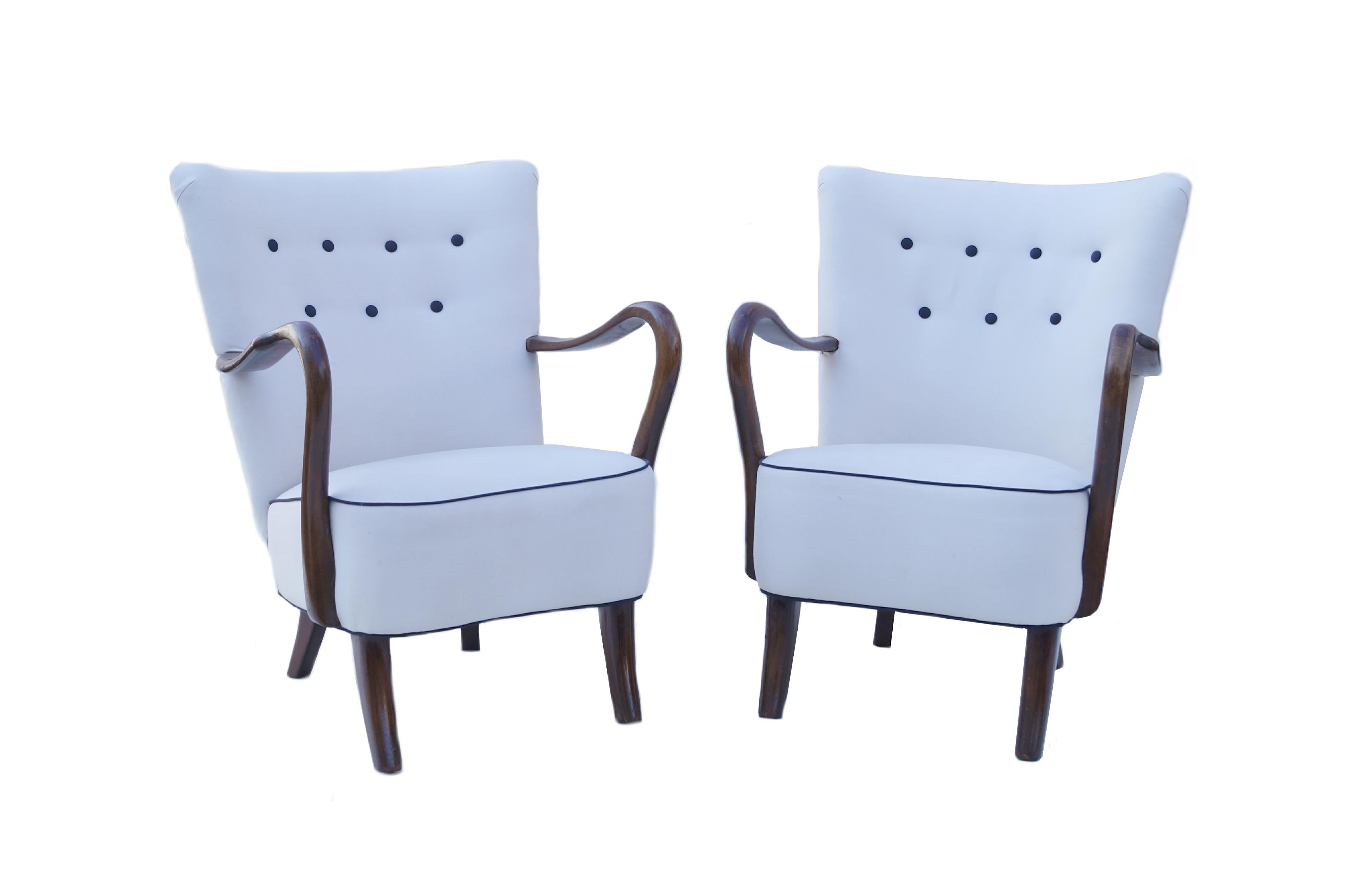 Pair of Alfred Christensen Danish 1940's Easy Lounge Chairs Sculptural Armrests 

If you are in the New Jersey, New York City Metro Area, please contact us with your delivery zipcode, as we may be able to deliver curbside for less than the
