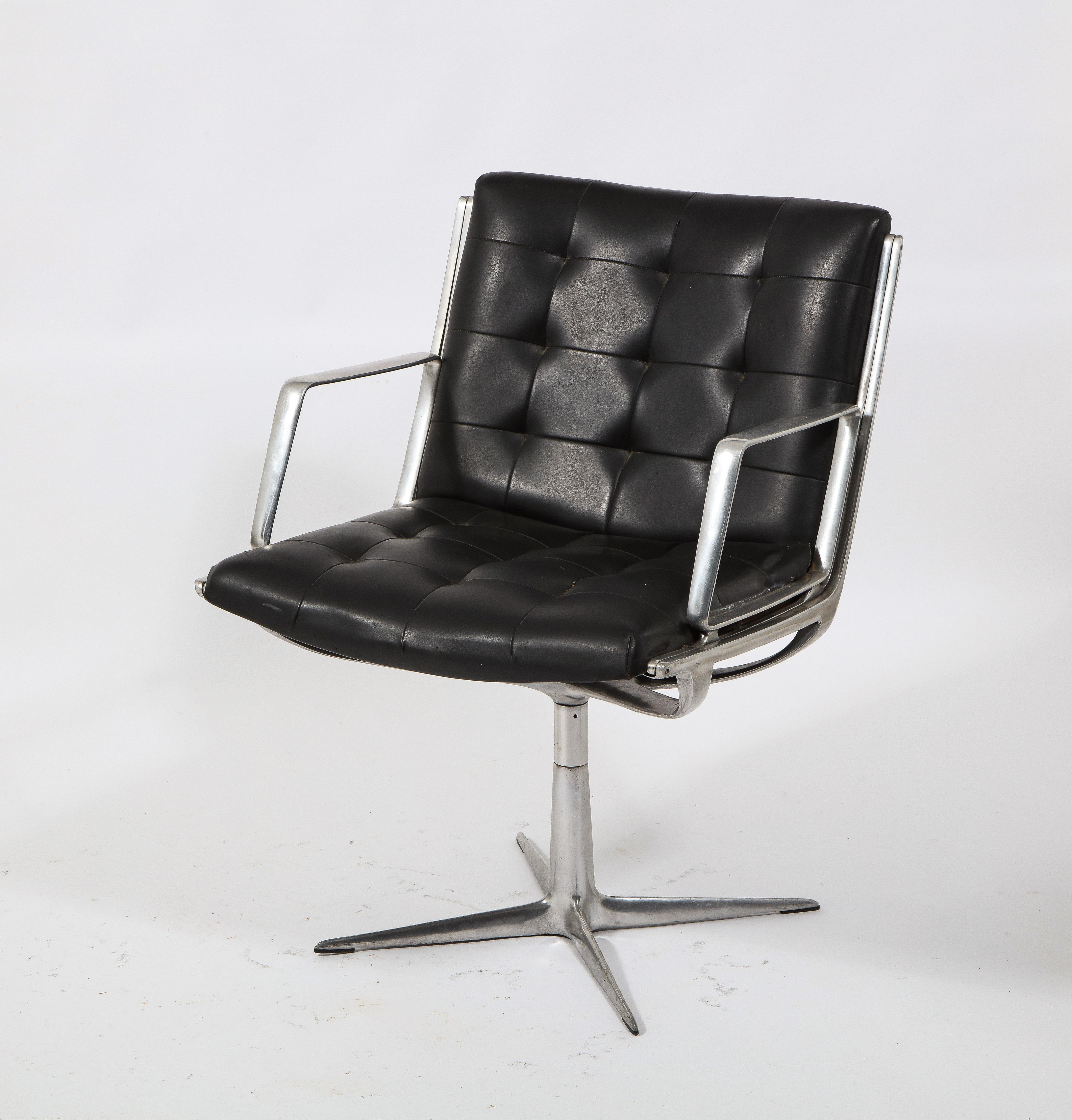 Alfred Kill Swivel Chairs, Germany 1960's In Good Condition For Sale In New York, NY