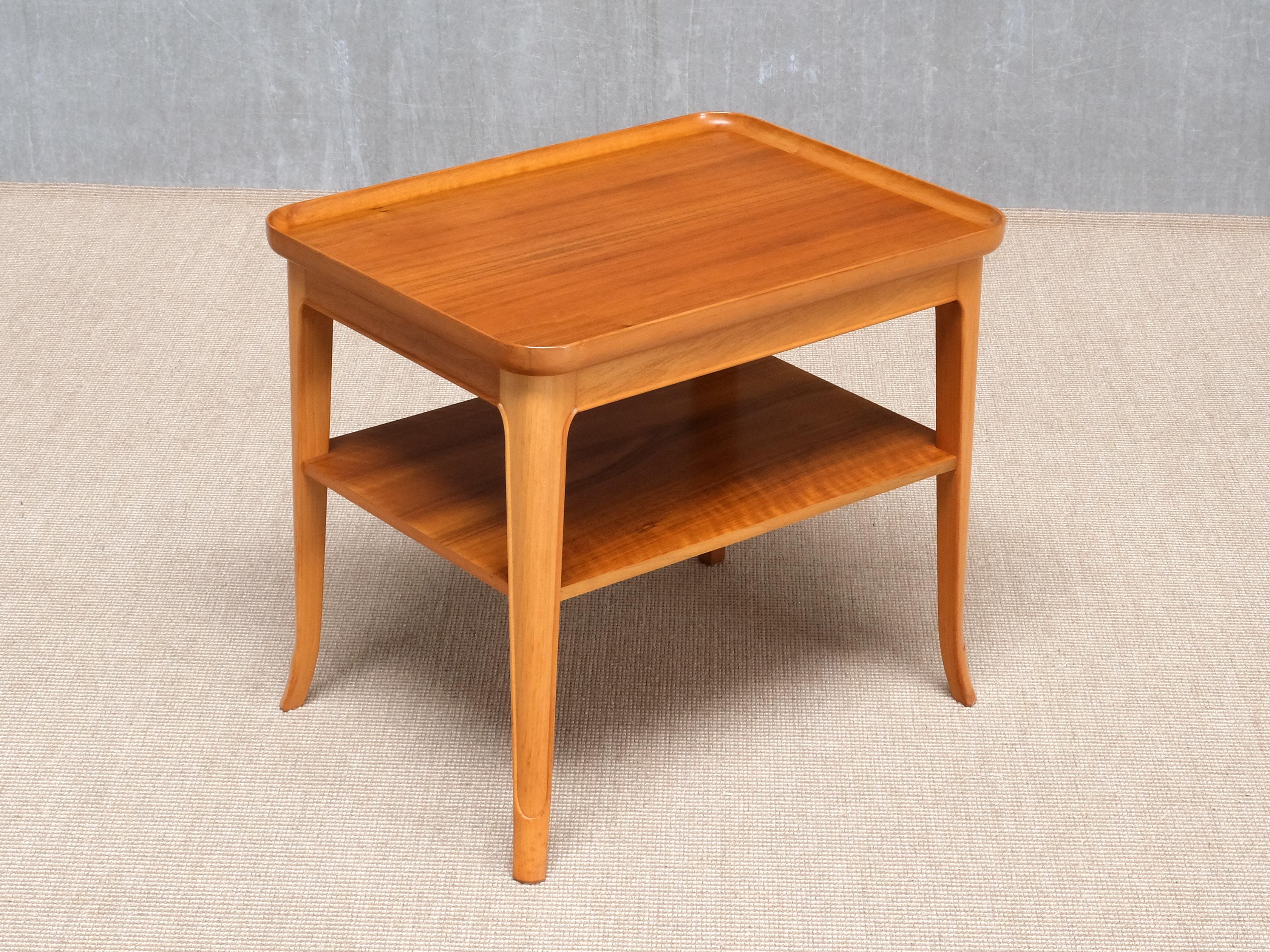 Paar Beistelltische von Alfred Kvarnholt aus Birnbaum und Nussbaum, Schweden, 1940er Jahre im Angebot 2