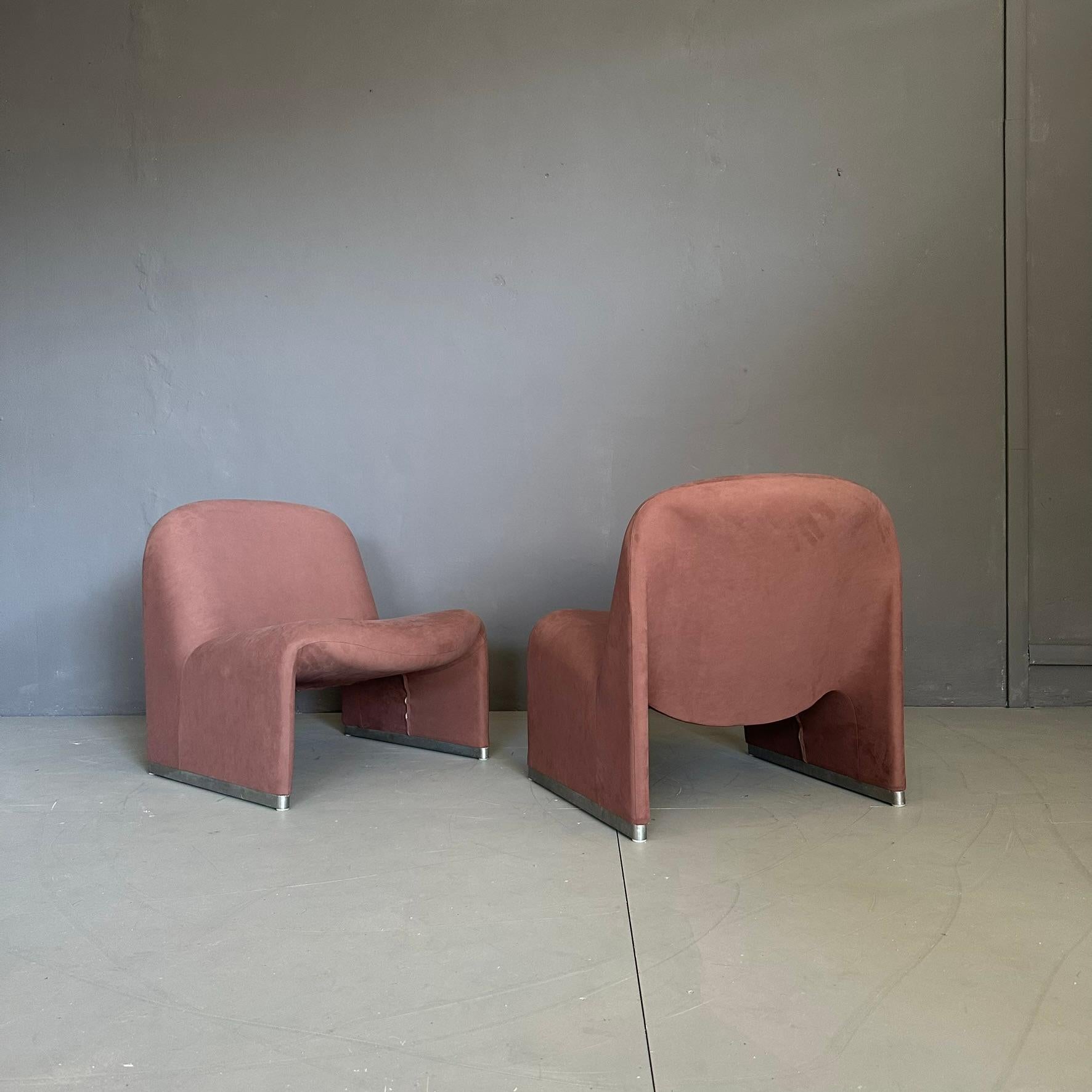 Italian Pair of  'ALKY' armchairs design by Giancarlo Piretti for Anonima Castelli 1970 For Sale
