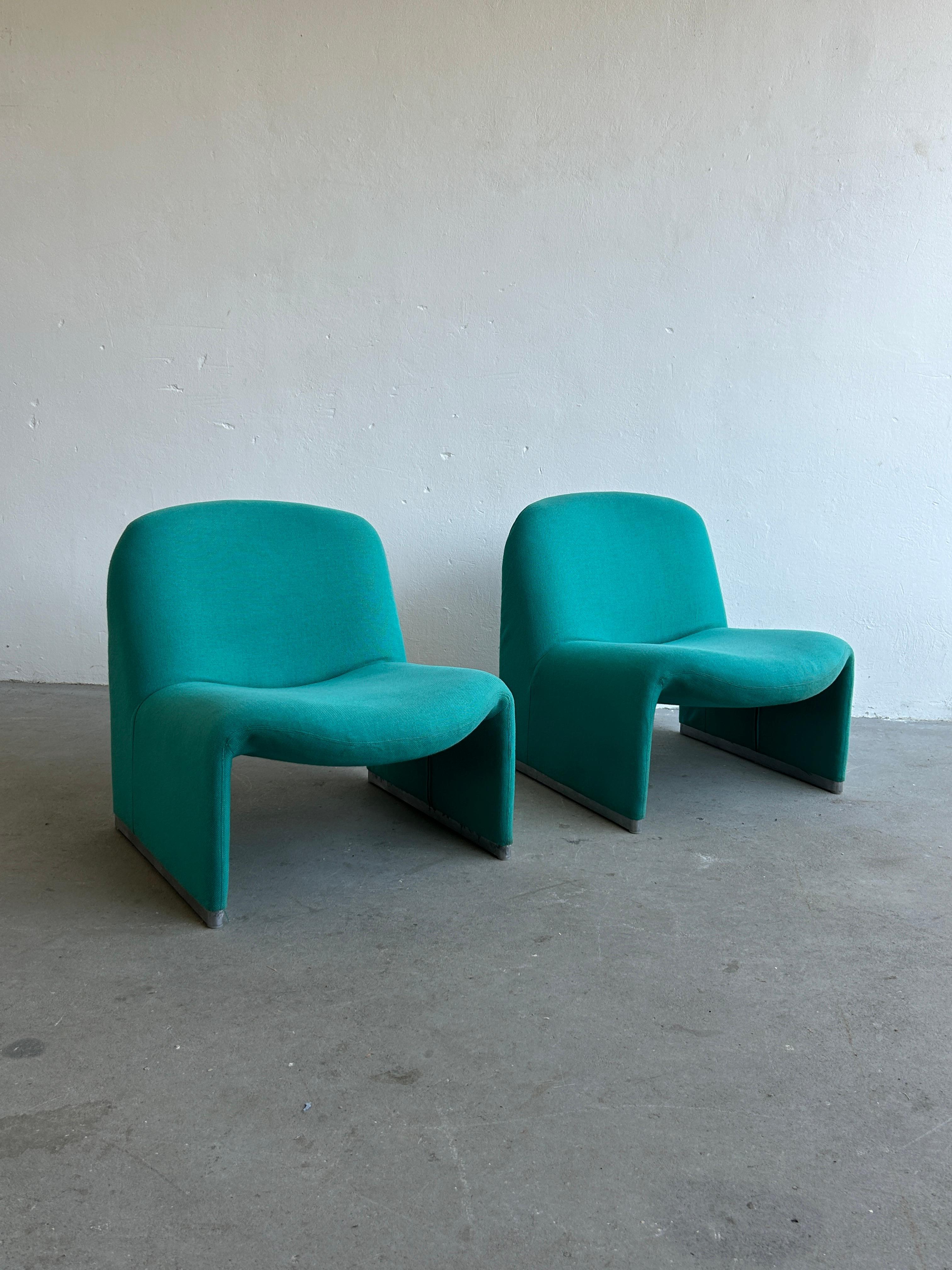 Pair of Alky Chairs by Giancarlo Piretti for Anonima Castelli, 1970s Italy In Good Condition In Zagreb, HR