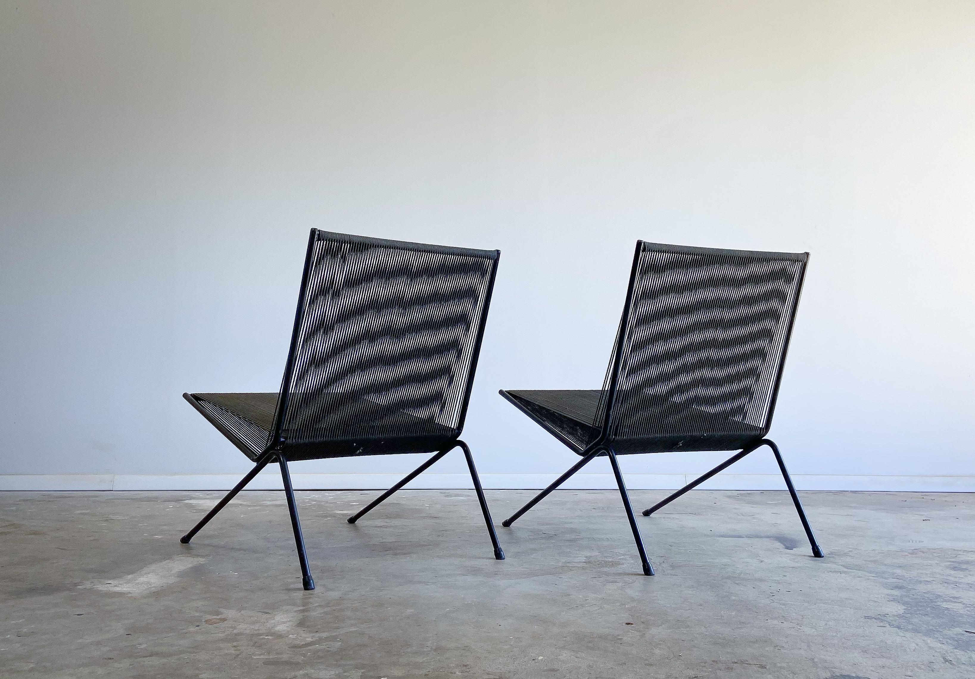 20th Century A Pair of Allan Gould Iron and String “Bow” Lounge Chairs, 1950s For Sale