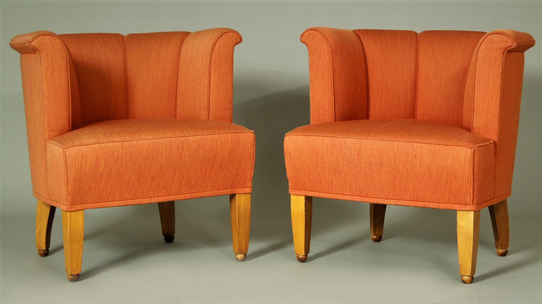 Pair of Austrian Alleegasse easy chairs designed by Josef Hoffmann in 1912. They were designed for Dr. Hugo Koller’s music room as part of the furnishings for his Vienna apartment. These high quality made chairs are a re-edition by Wittmann Austria