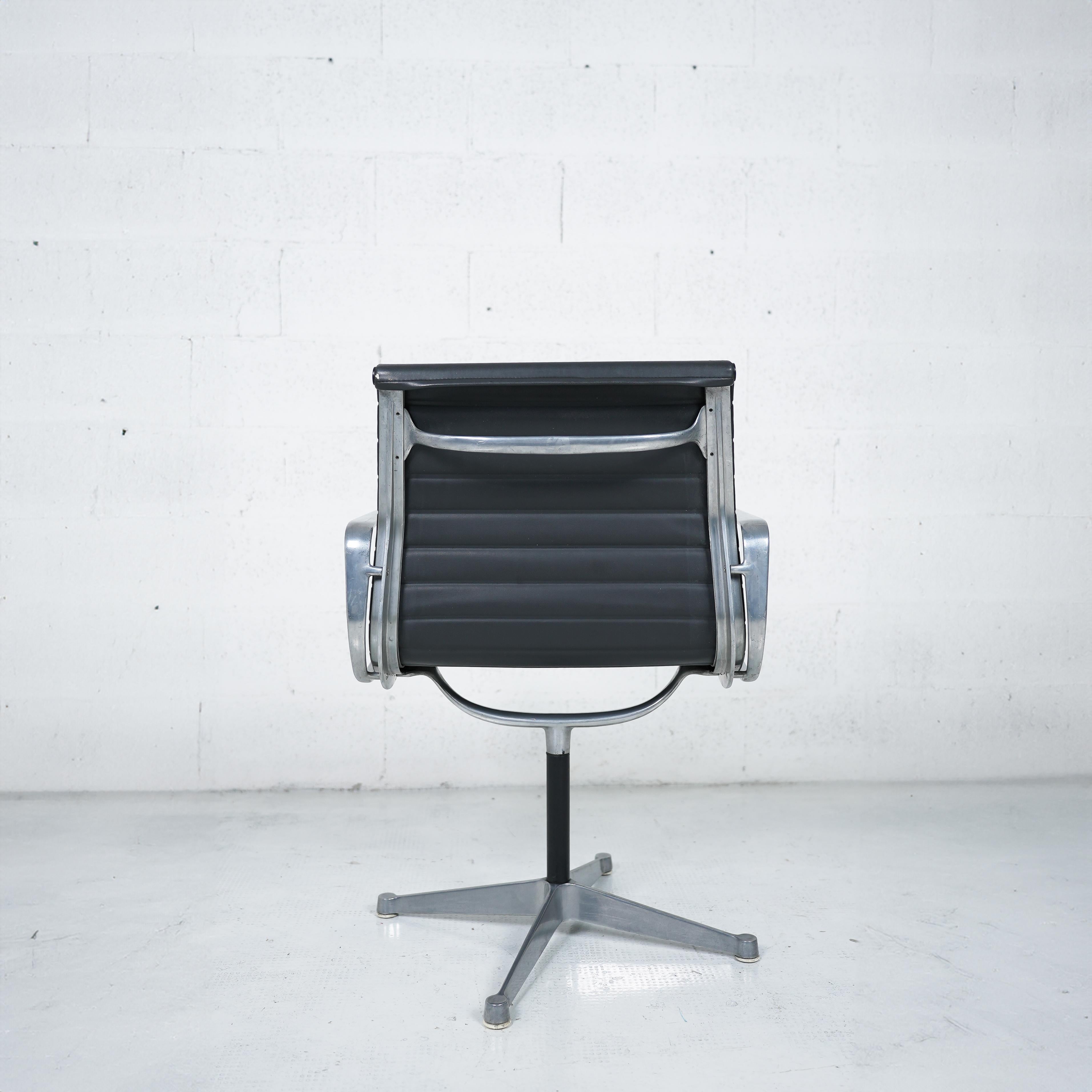 Aluminum Pair of aluminium chairs EA 108 by Charles and Ray Eames  for Herman Miller- 60s For Sale