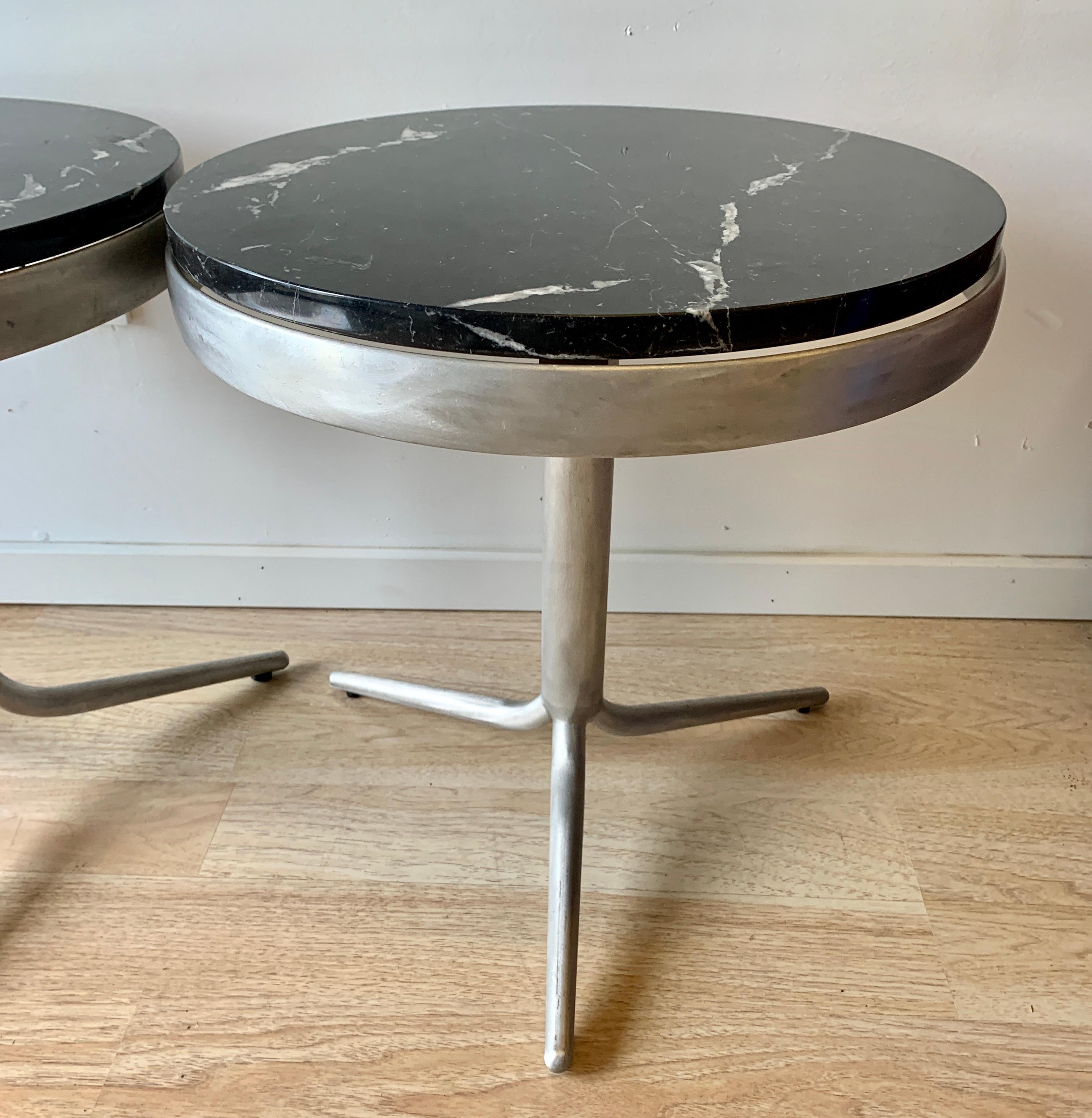 Pair of Italian Side Tables with Marble Tops In Good Condition For Sale In Los Angeles, CA