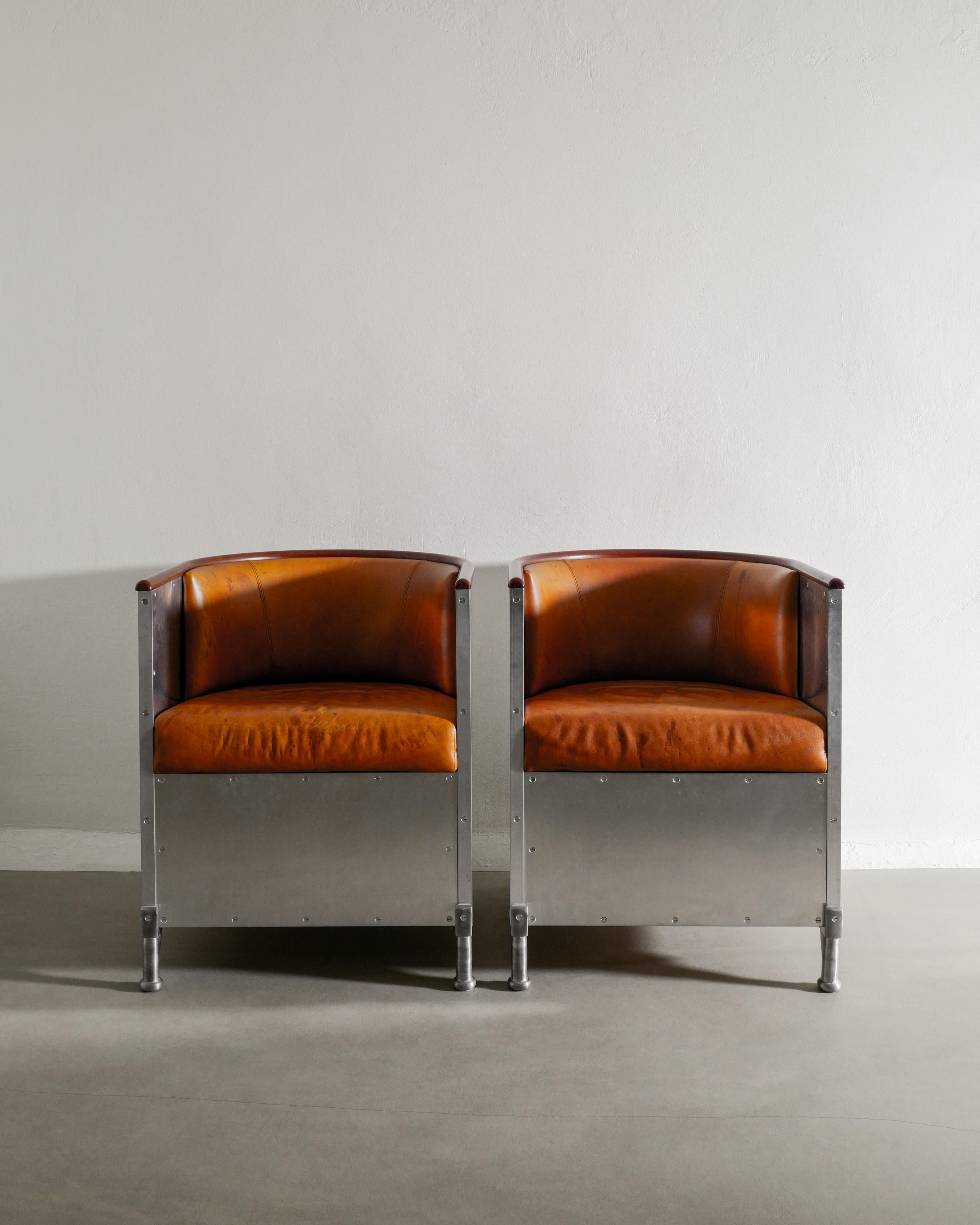 Paar Sessel aus Aluminium und braunem Leder von Mats Theselius by Källemo, 1990er Jahre im Angebot 1