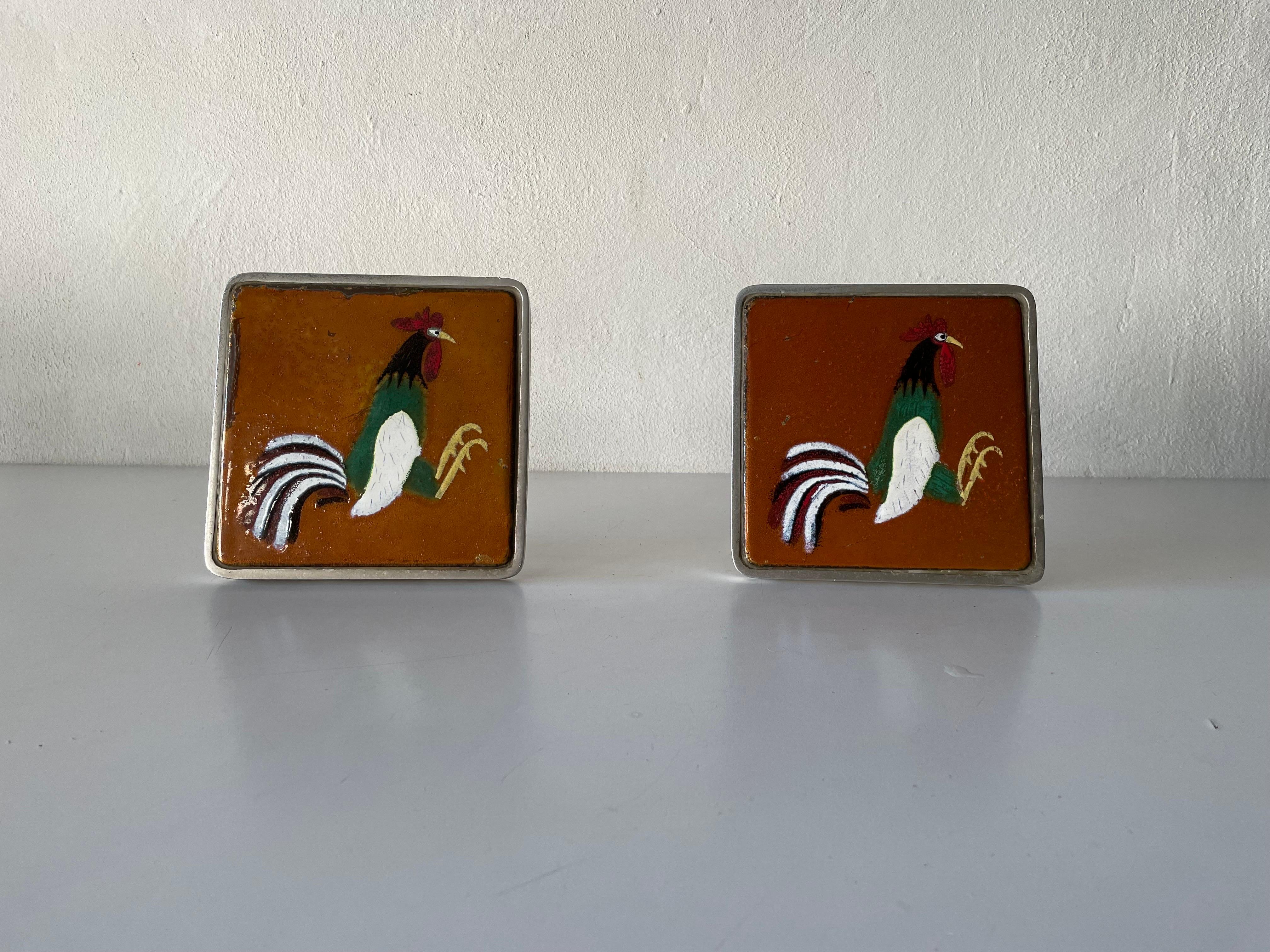 Pair of Aluminum Rooster Door Handles by WSS, Glass Printed on Copper, 1950s, Germany

Measurements: 
20 cm x 20 cm x 9 cm


Please do not hesitate to ask us for your any type of questions.
