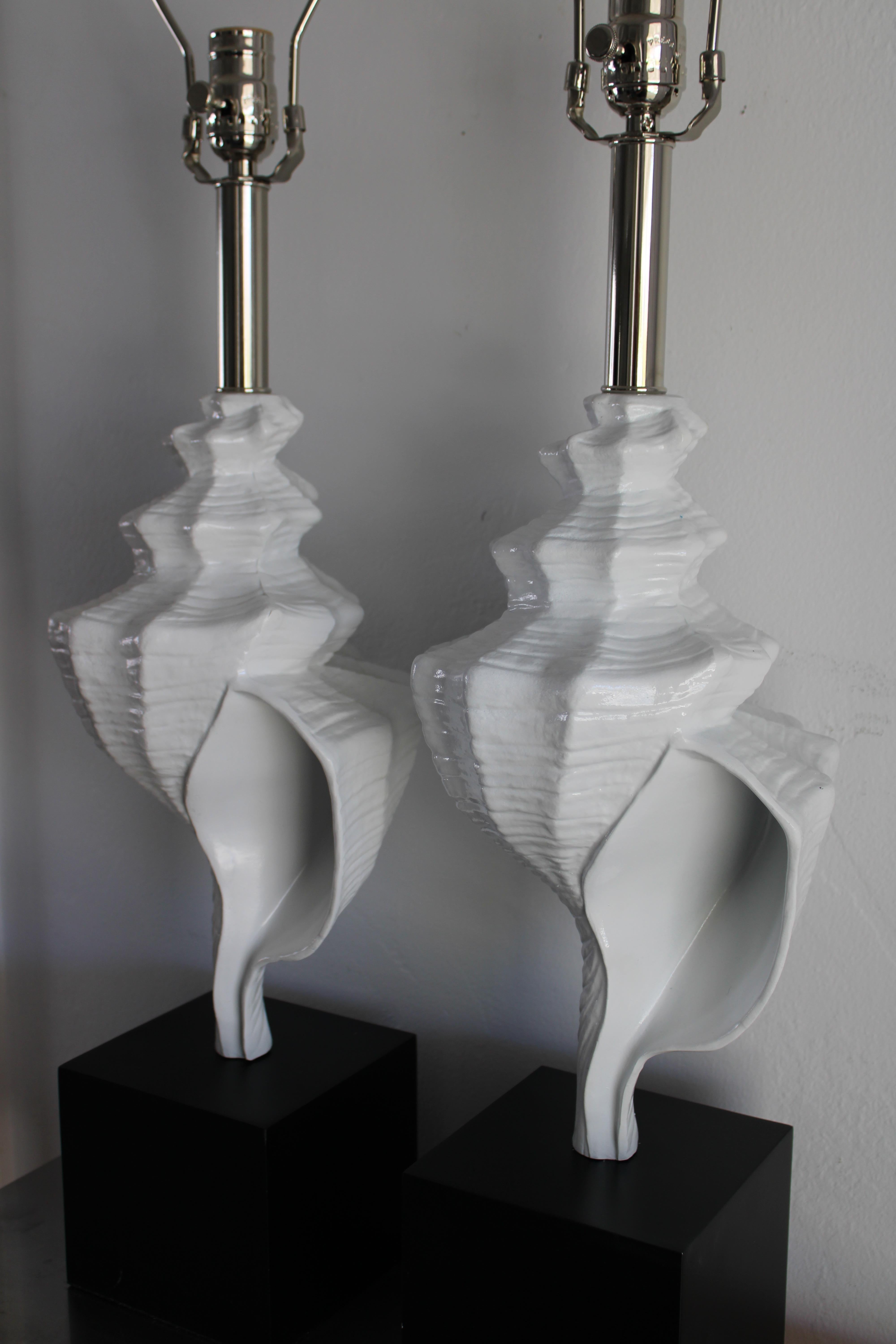 Mid-Century Modern Pair of Aluminum Seashell Lamps Attributed to the Laurel Lamp Co.